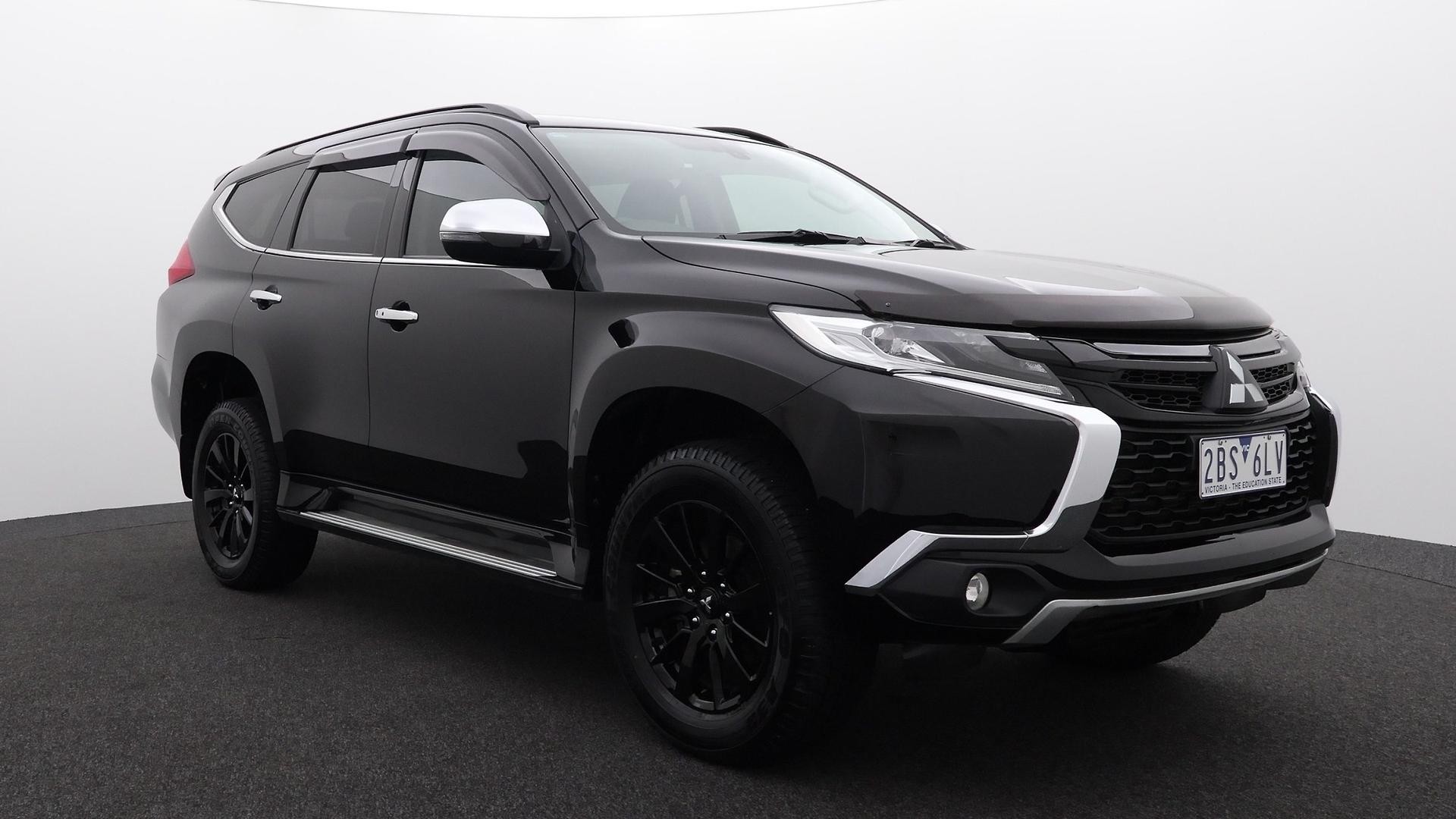 Mitsubishi Pajero Sport image 3