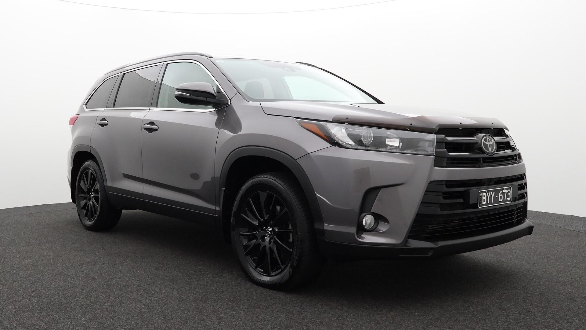 Toyota Kluger image 3