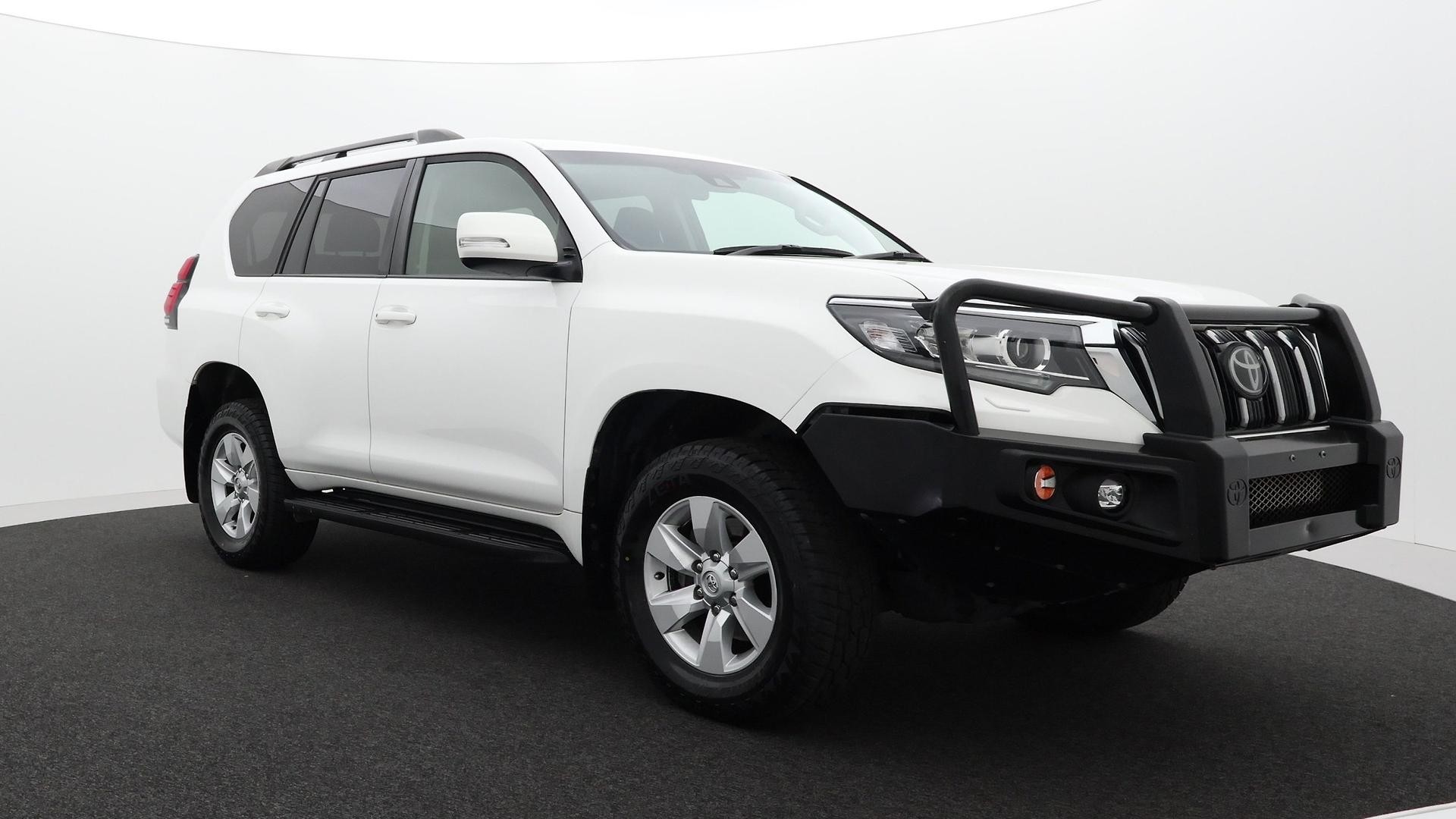Toyota Landcruiser Prado image 3