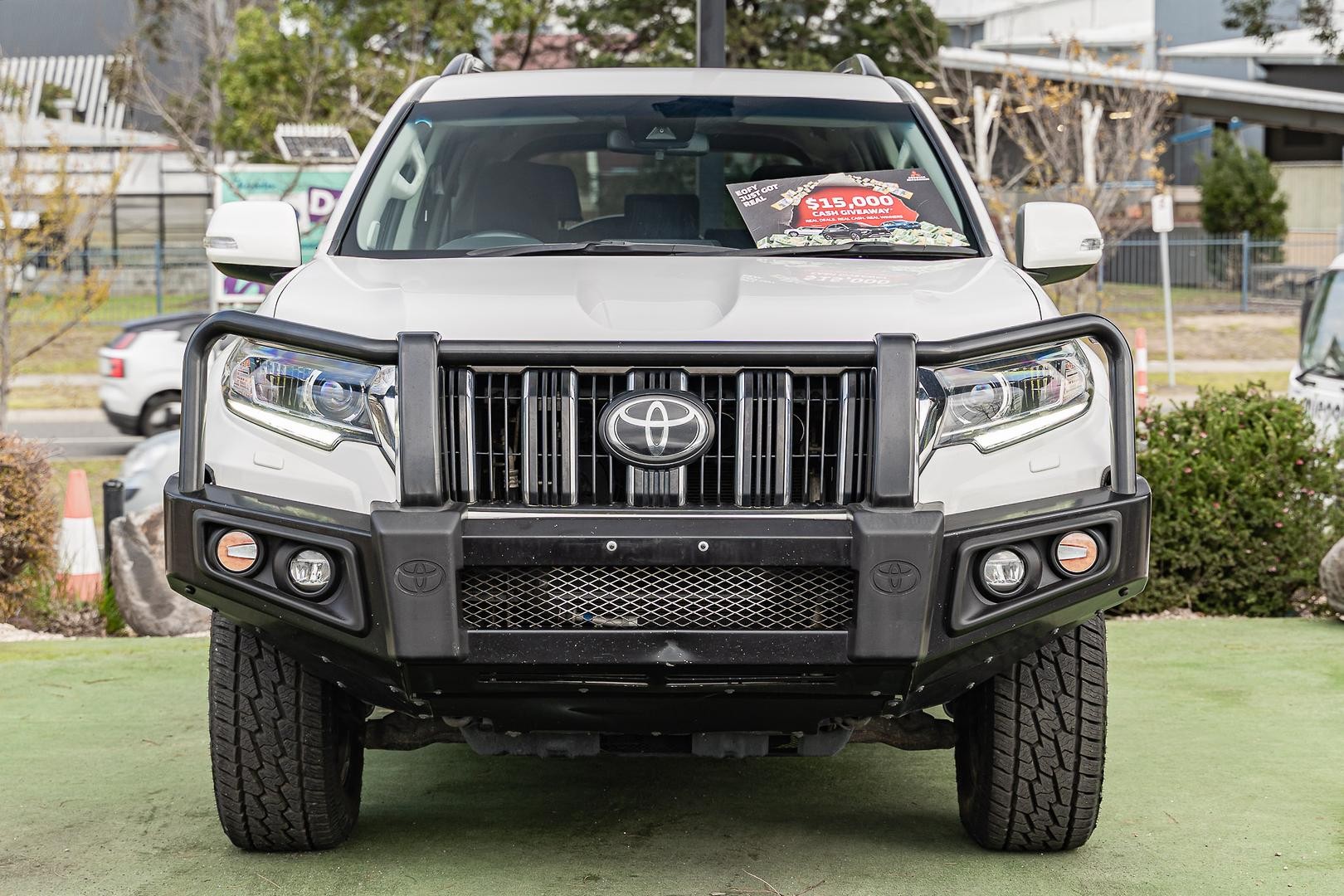 Toyota Landcruiser Prado image 3