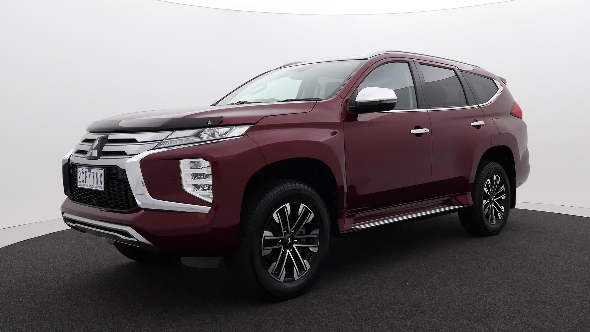 Mitsubishi Pajero Sport image 1