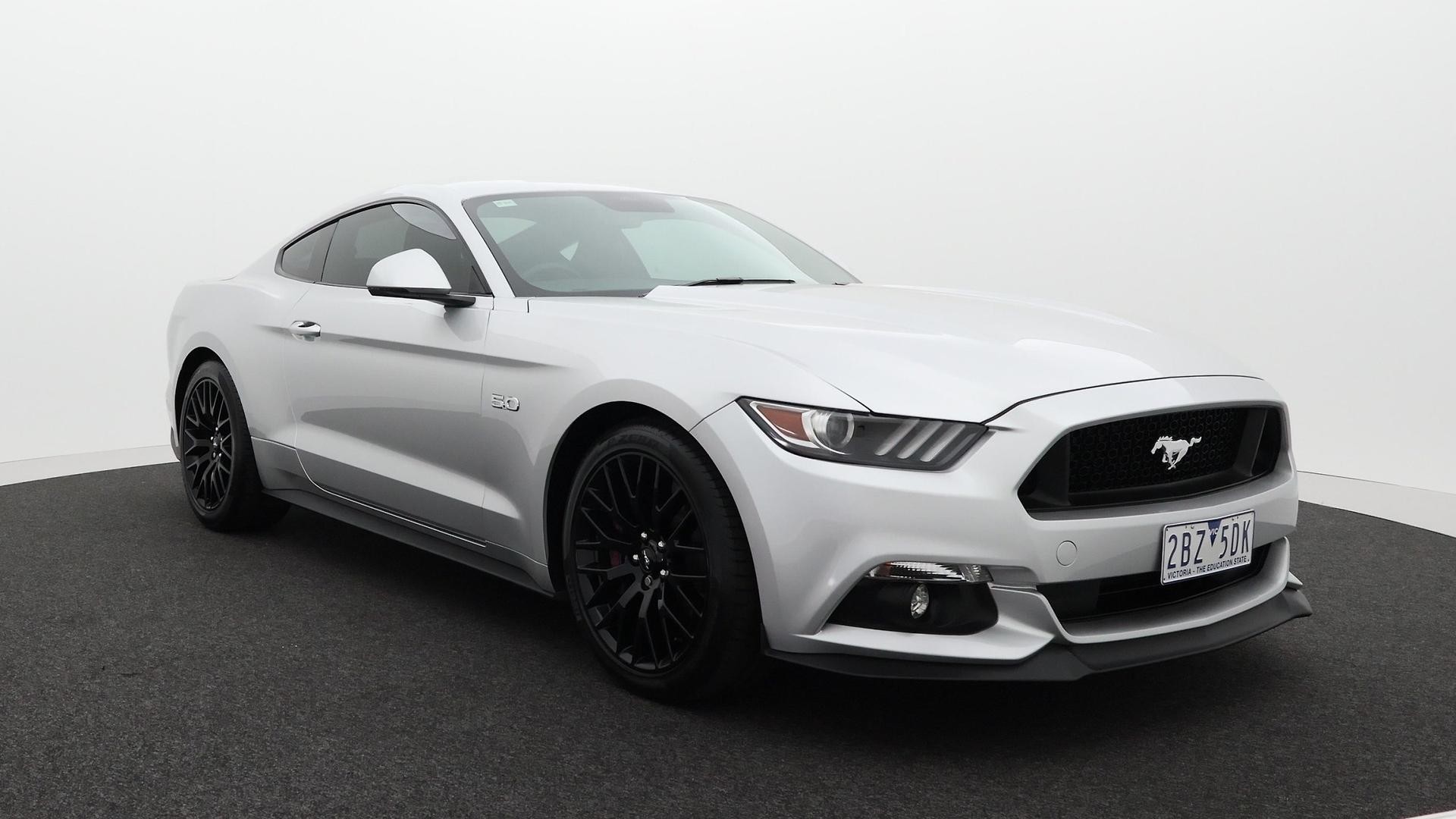Ford Mustang image 3