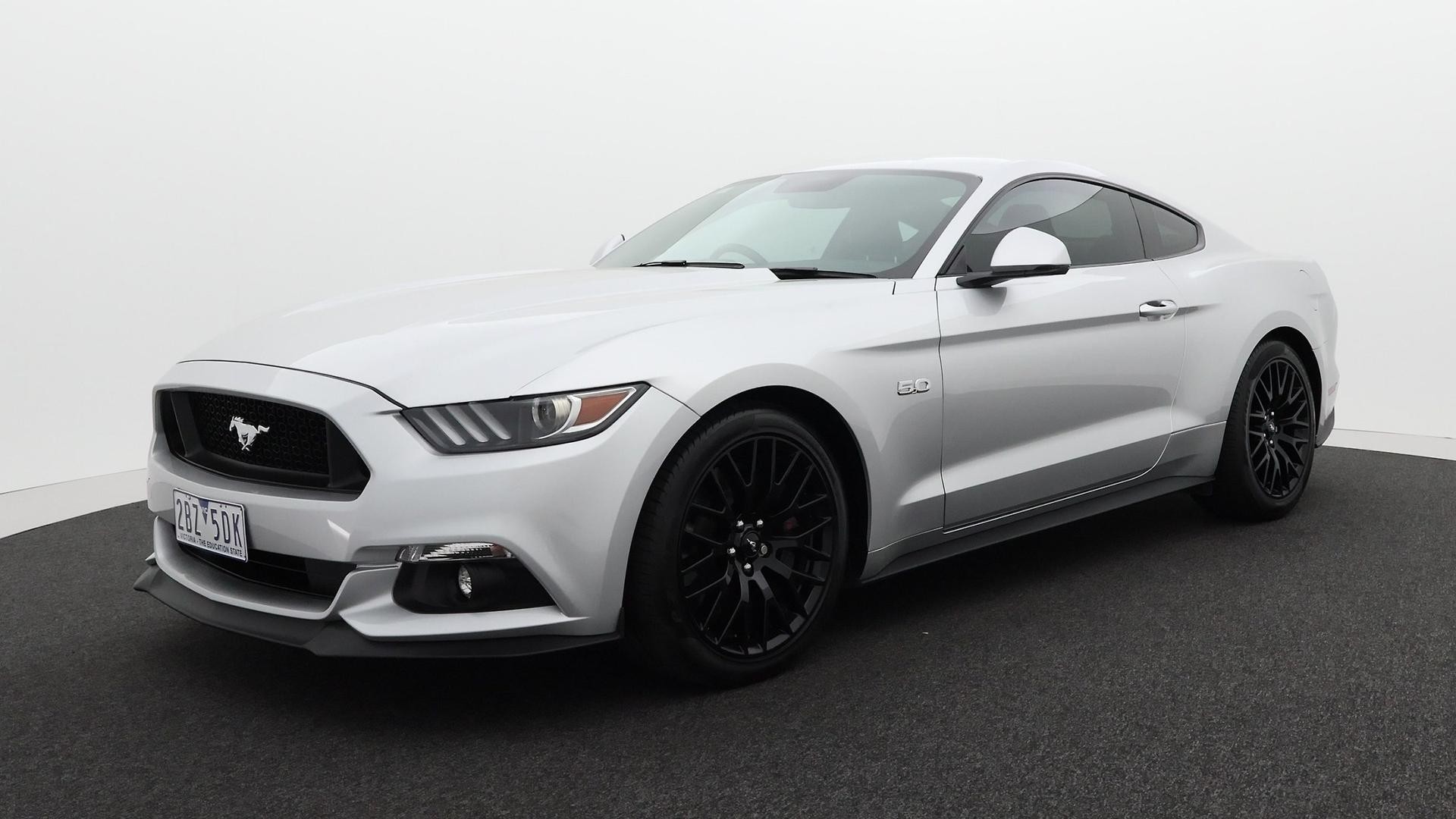 Ford Mustang image 1
