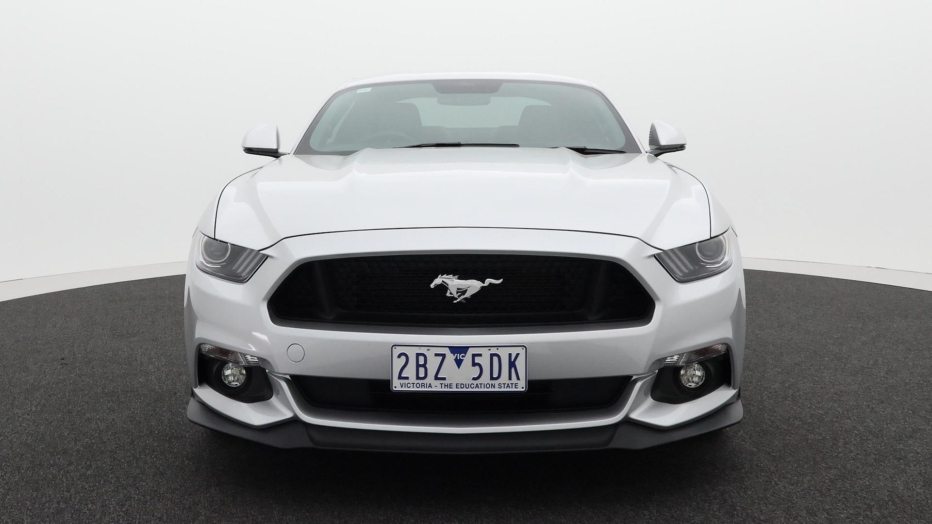 Ford Mustang image 2