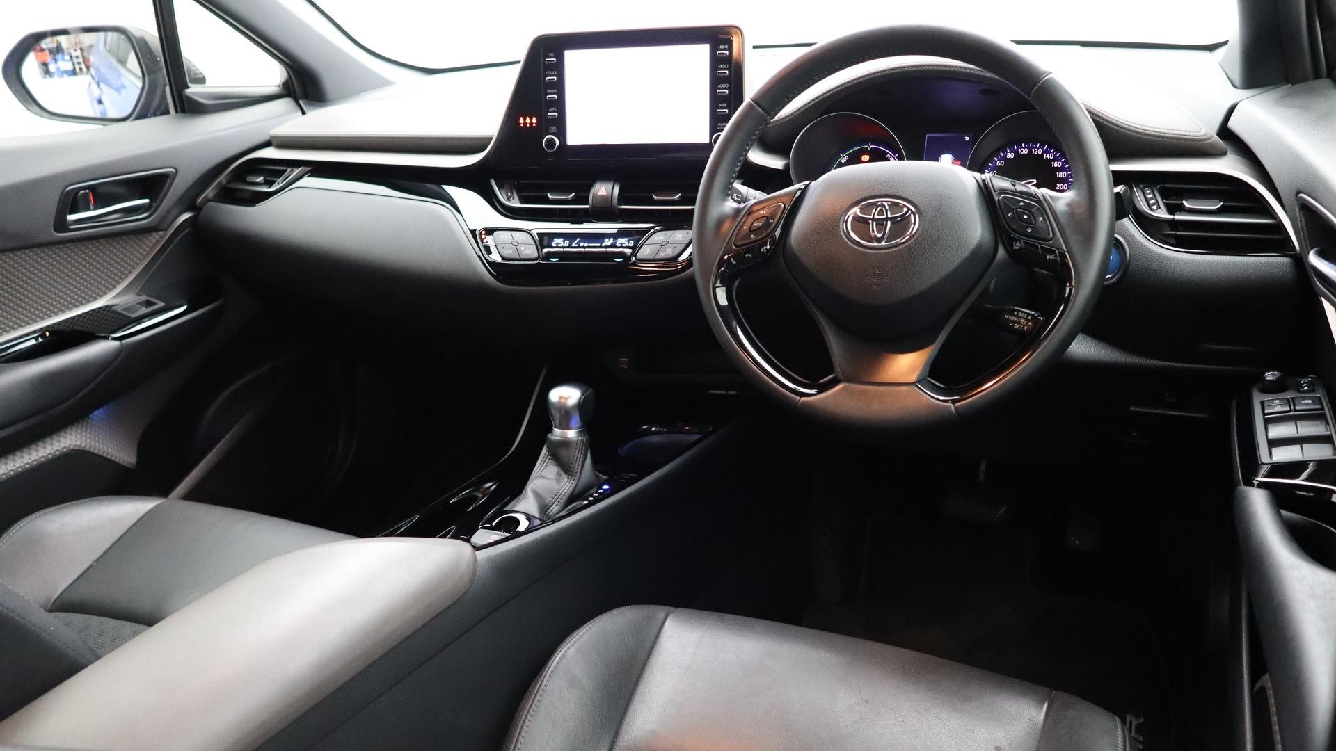 Toyota C-hr image 4