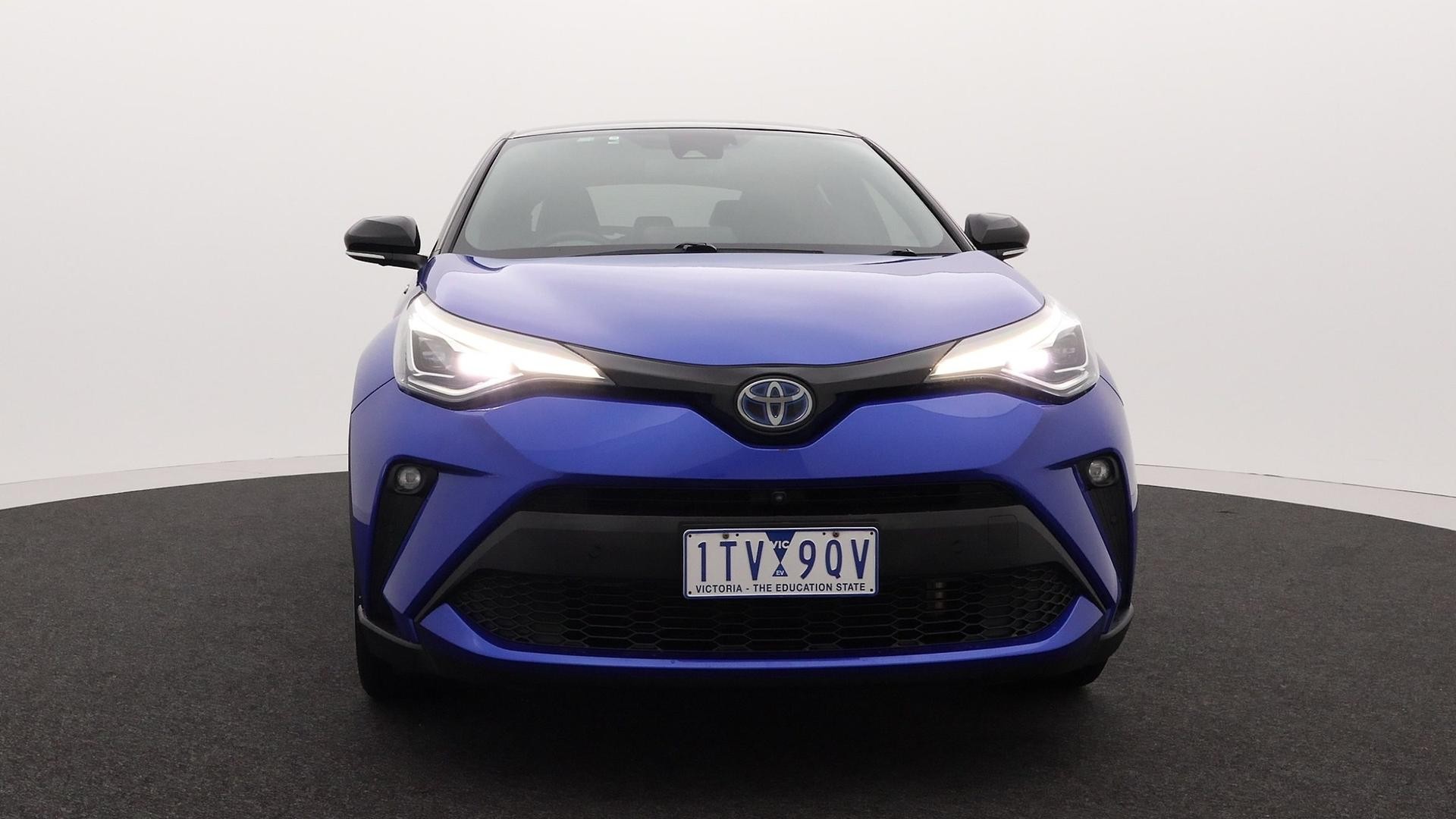 Toyota C-hr image 2