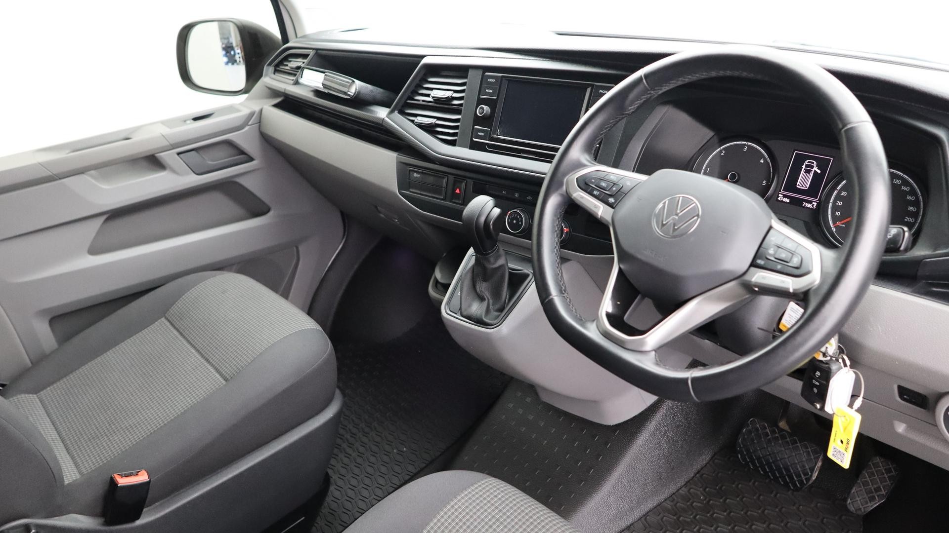 Volkswagen Transporter image 4