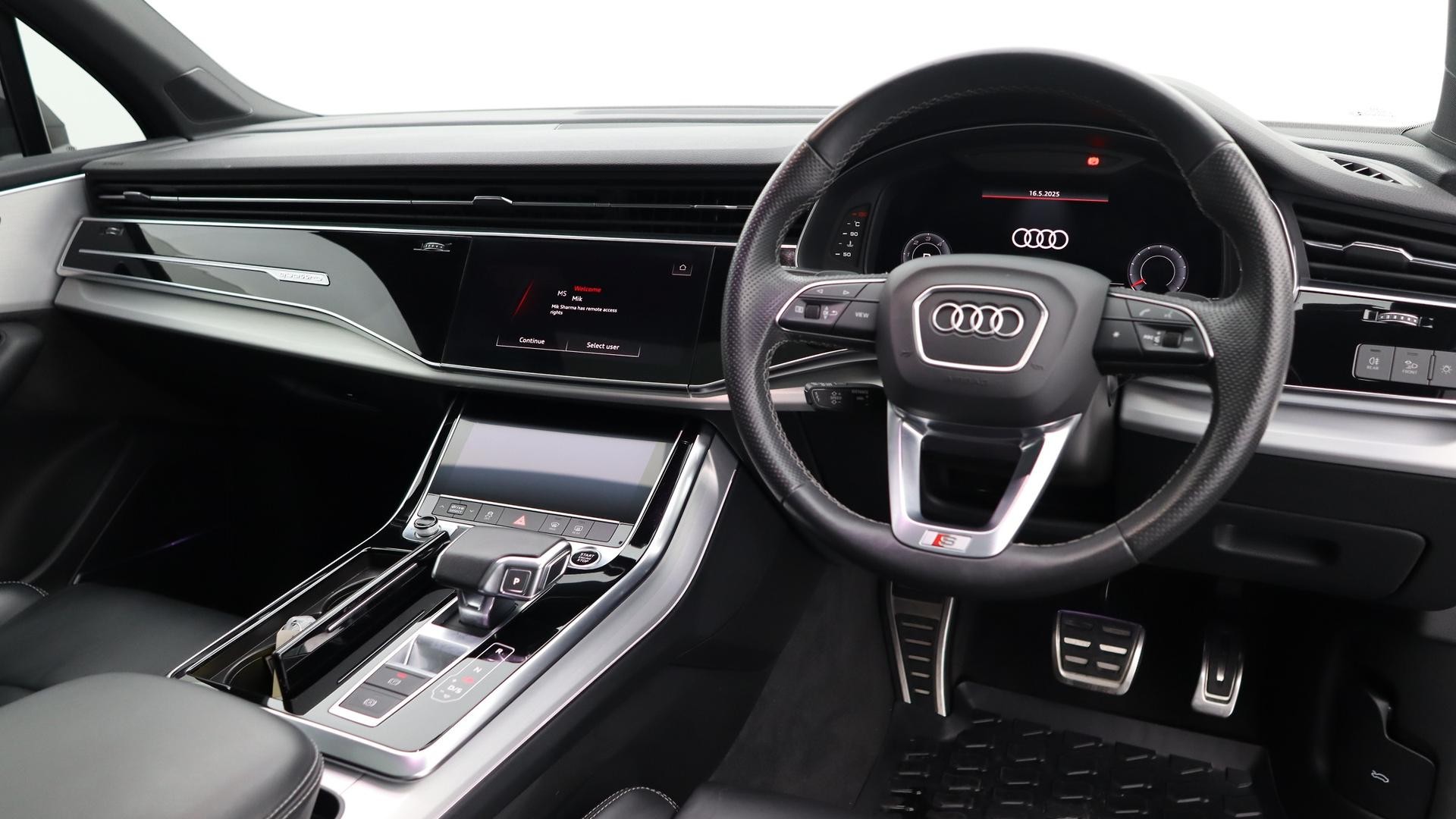 Audi Q7 image 4