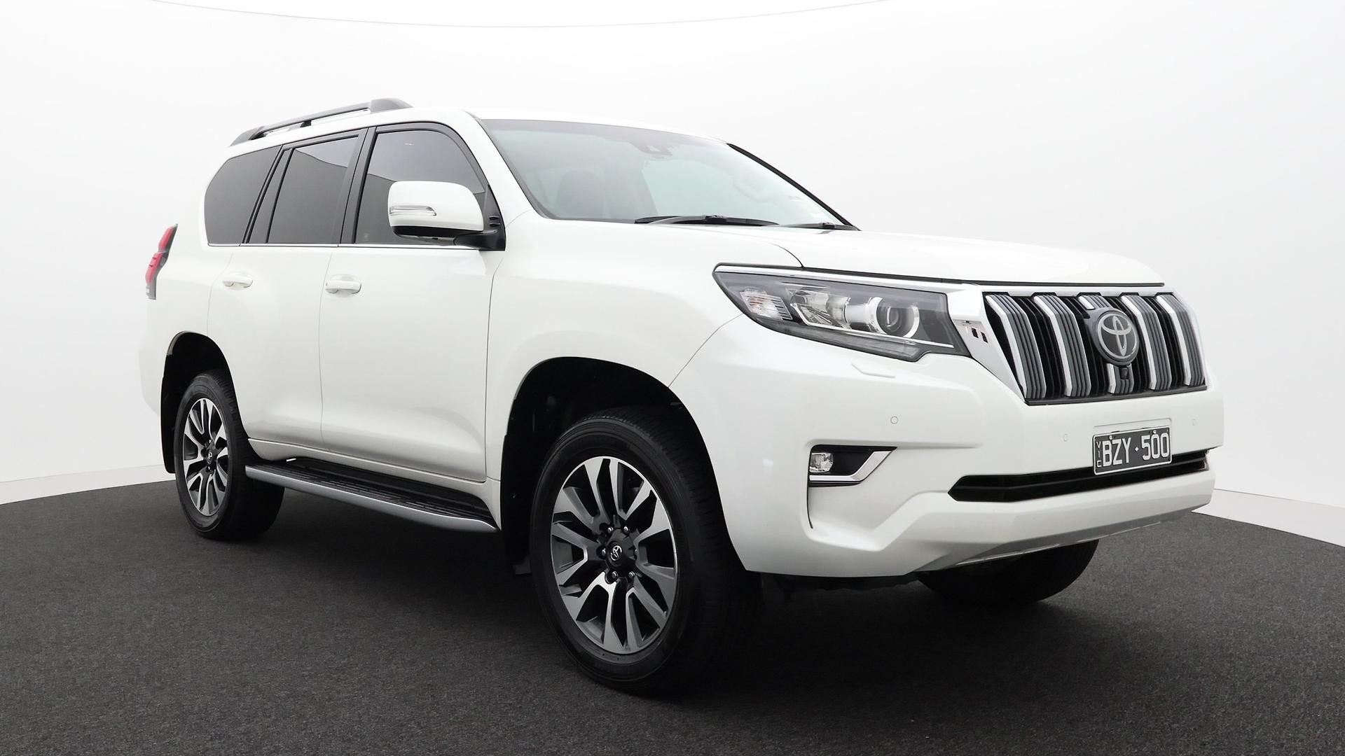 Toyota Landcruiser Prado image 3