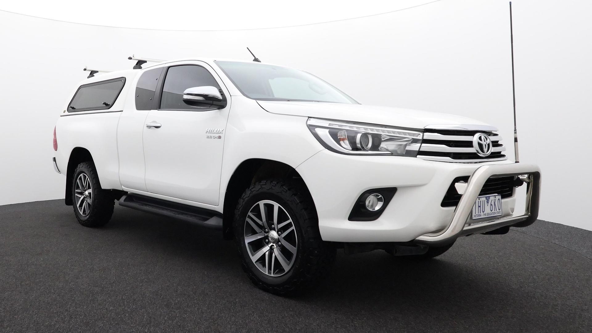 Toyota Hilux image 3