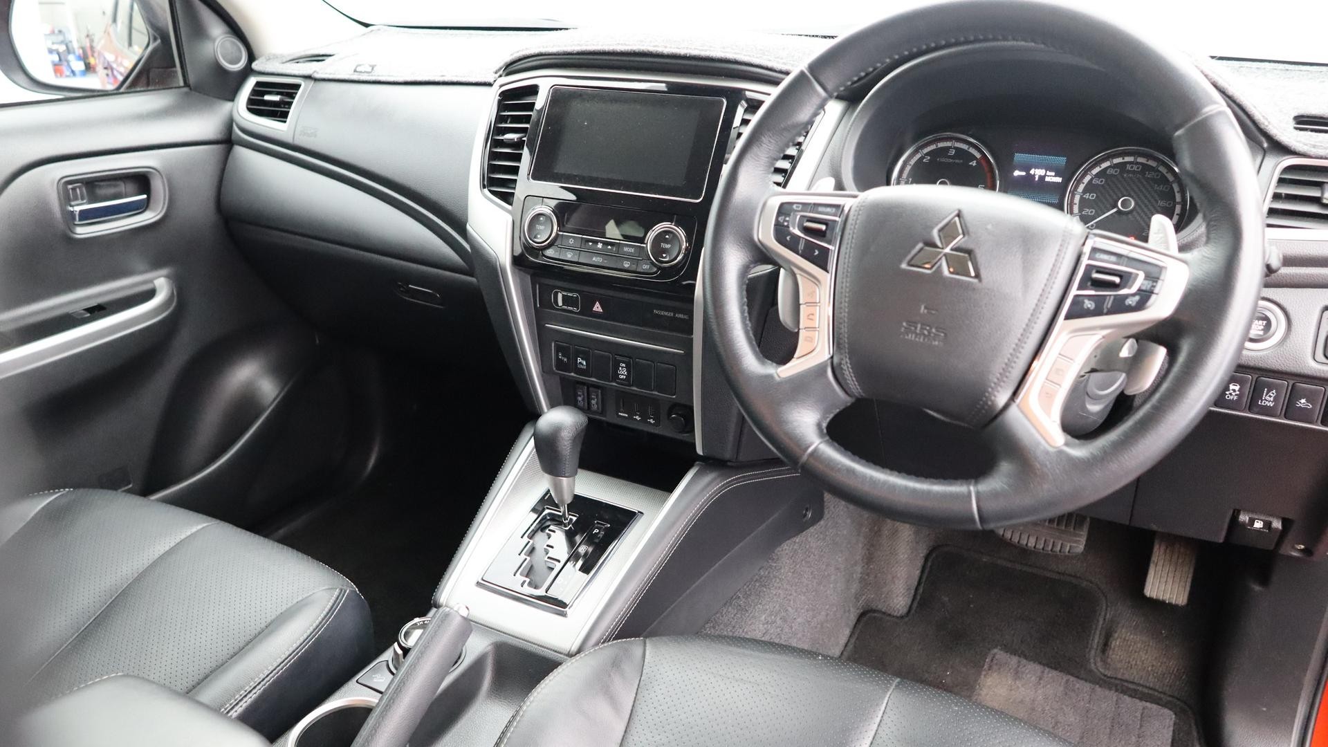 Mitsubishi Triton image 4