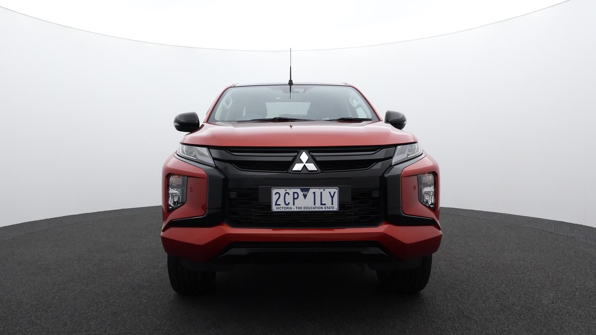 Mitsubishi Triton image 2