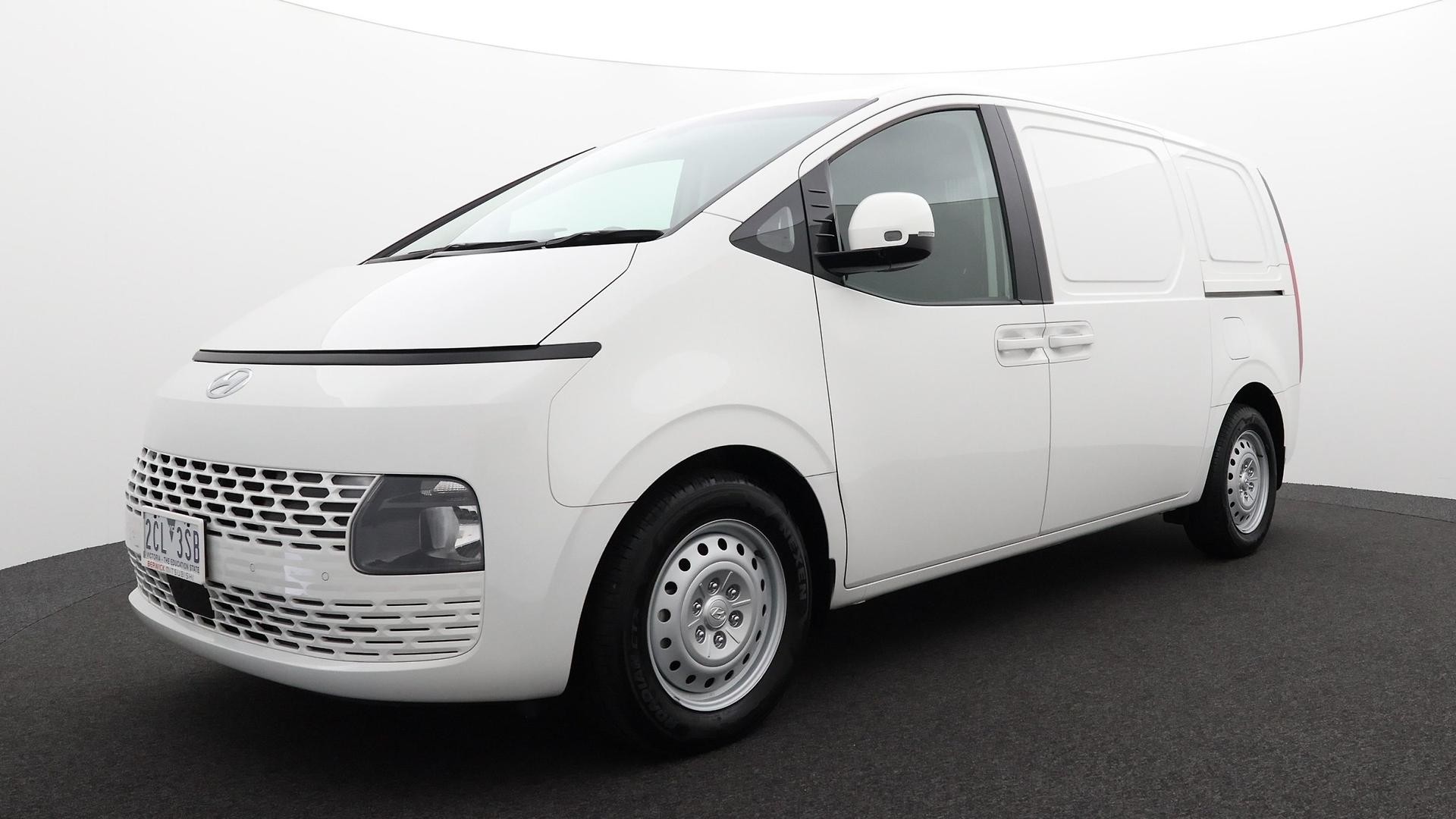 Hyundai Staria Load image 1