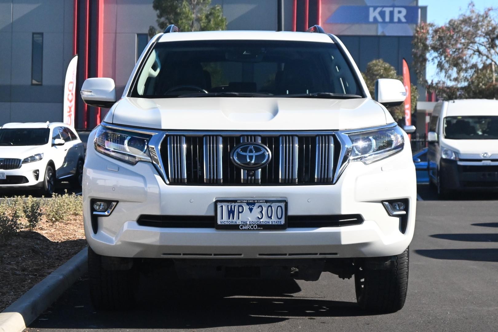 Toyota Landcruiser Prado image 2