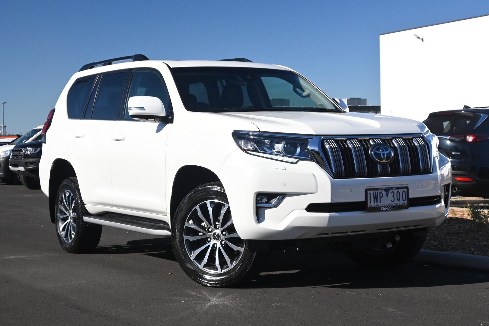 Toyota Landcruiser Prado image 3