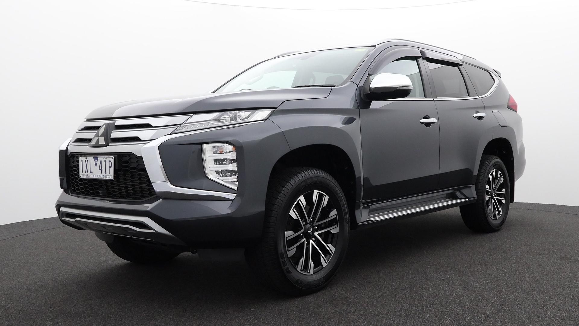 Mitsubishi Pajero Sport image 1