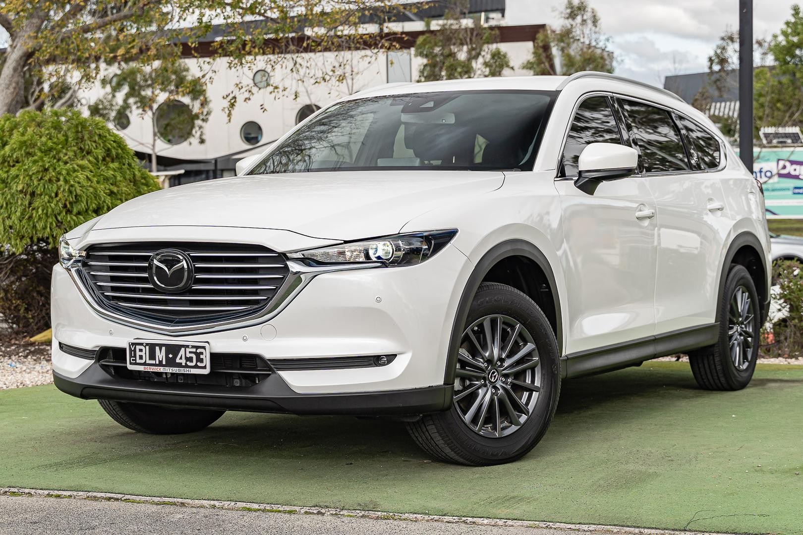 Mazda Cx-8 image 1