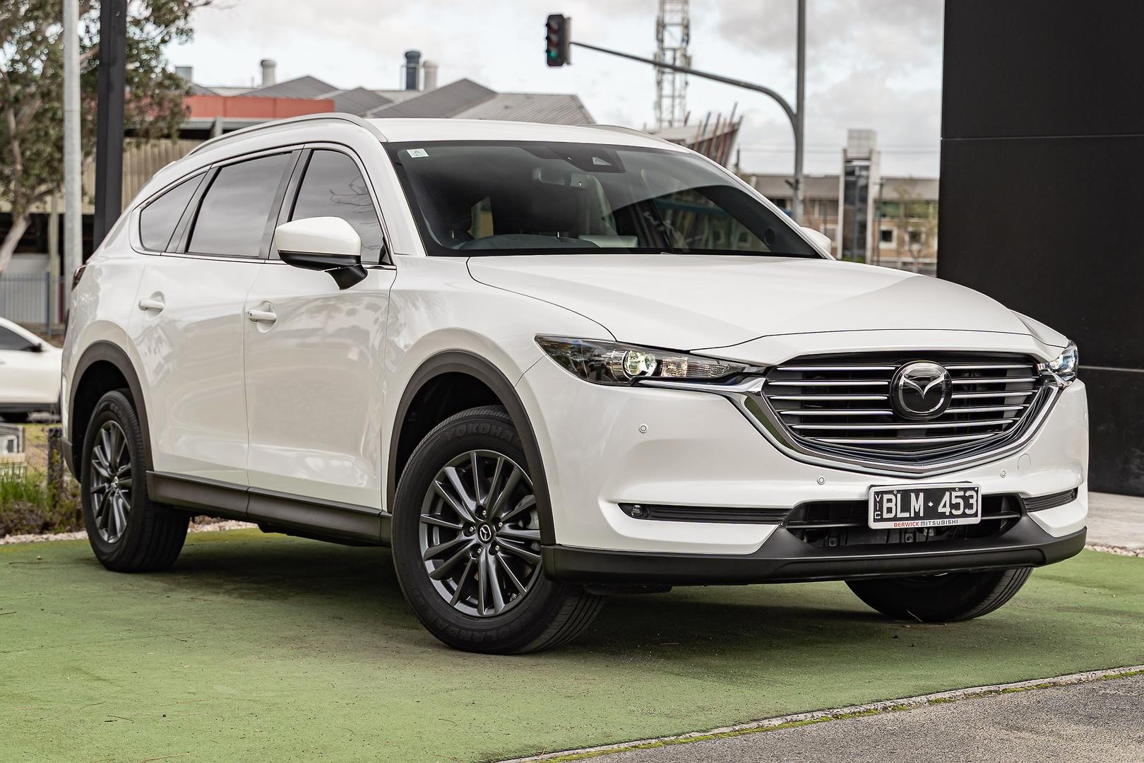 Mazda Cx-8 image 2