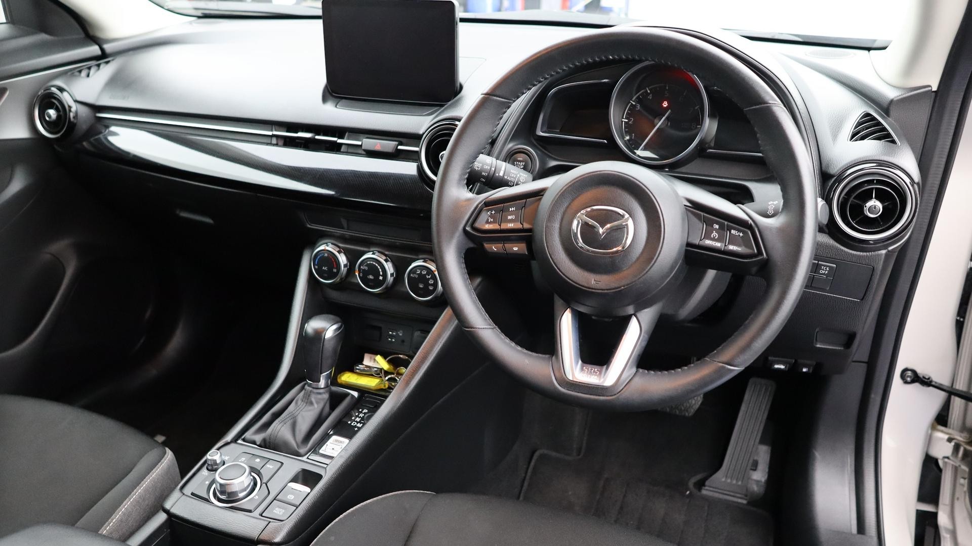 Mazda Cx-3 image 4
