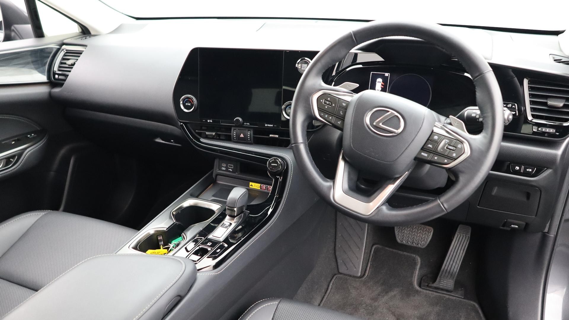 Lexus Nx image 4