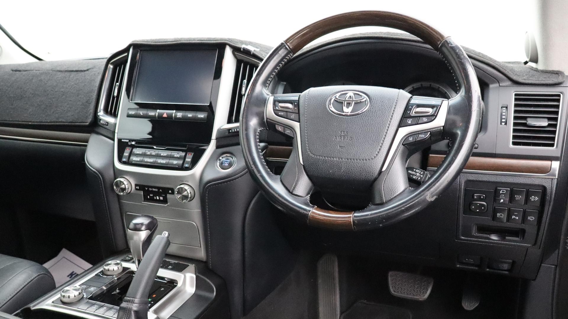 Toyota Landcruiser image 4