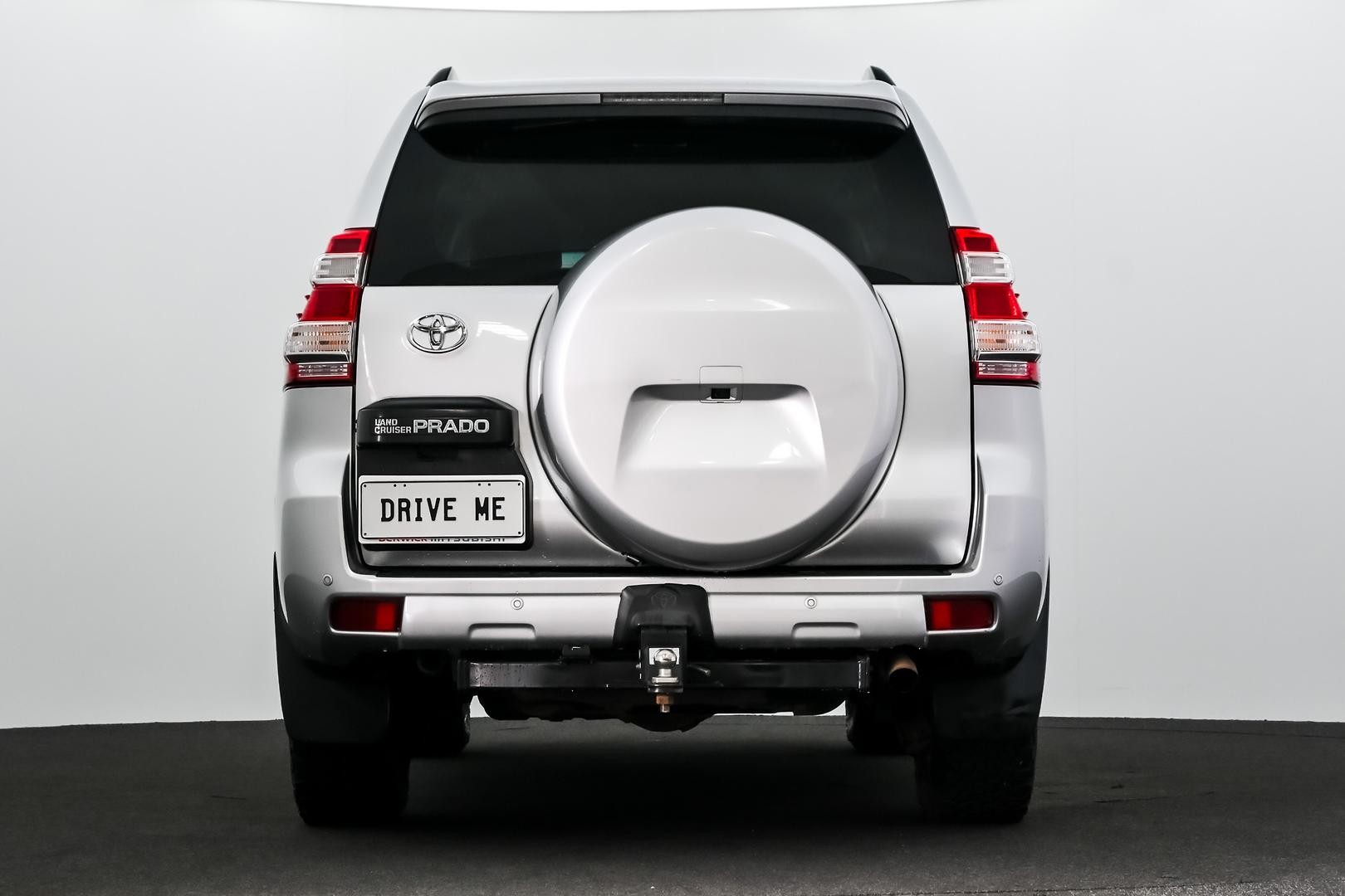 Toyota Landcruiser Prado image 3