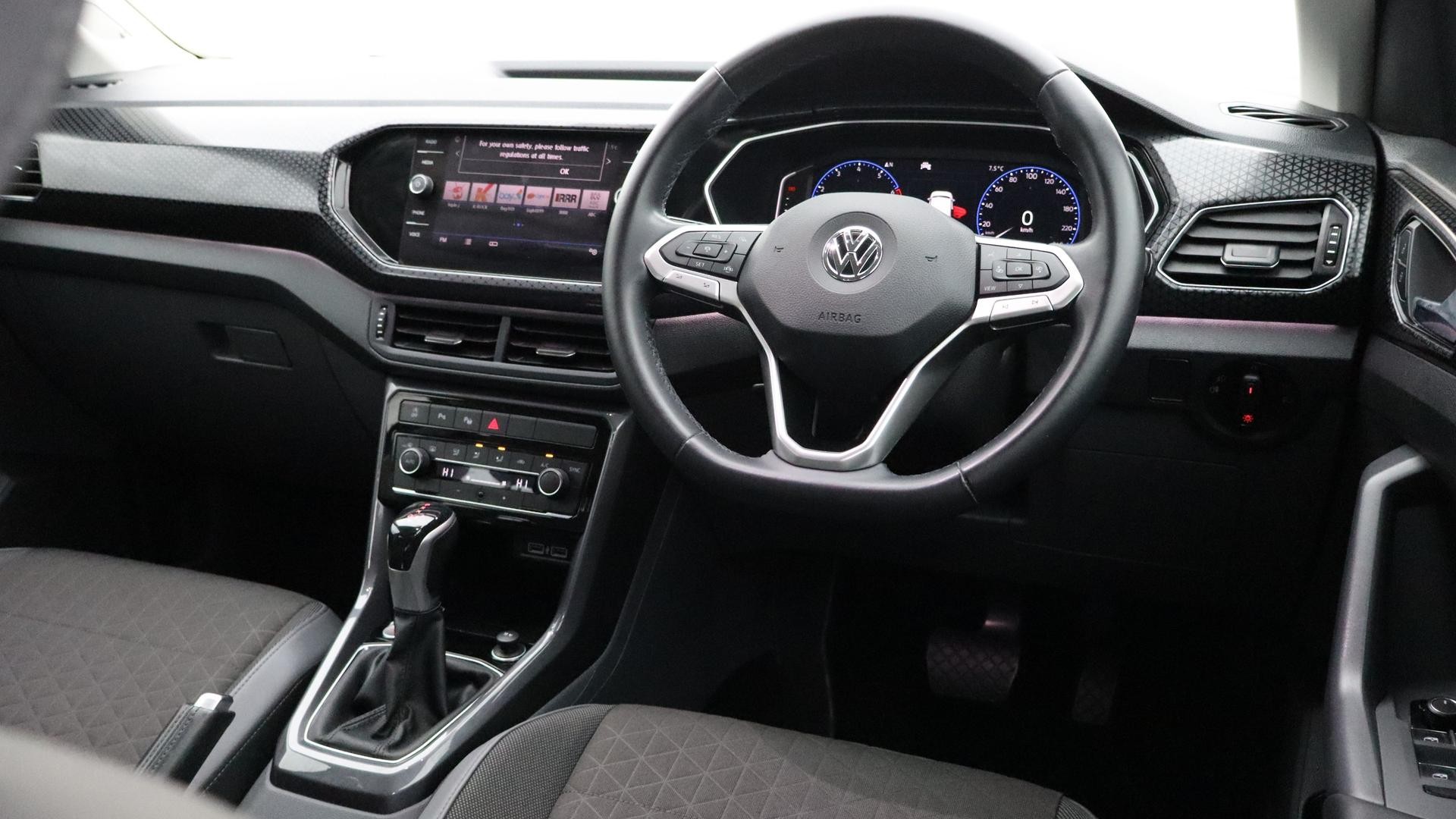 Volkswagen T-cross image 4