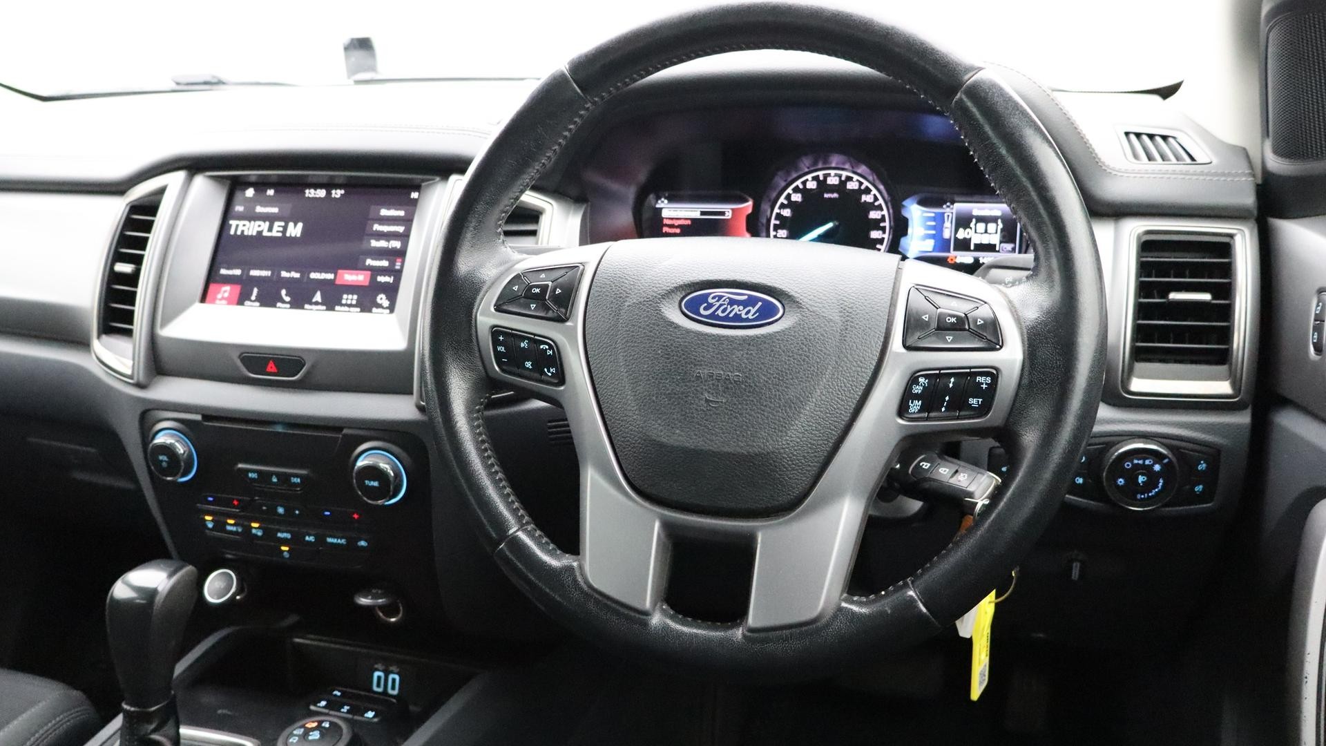 Ford Everest image 4