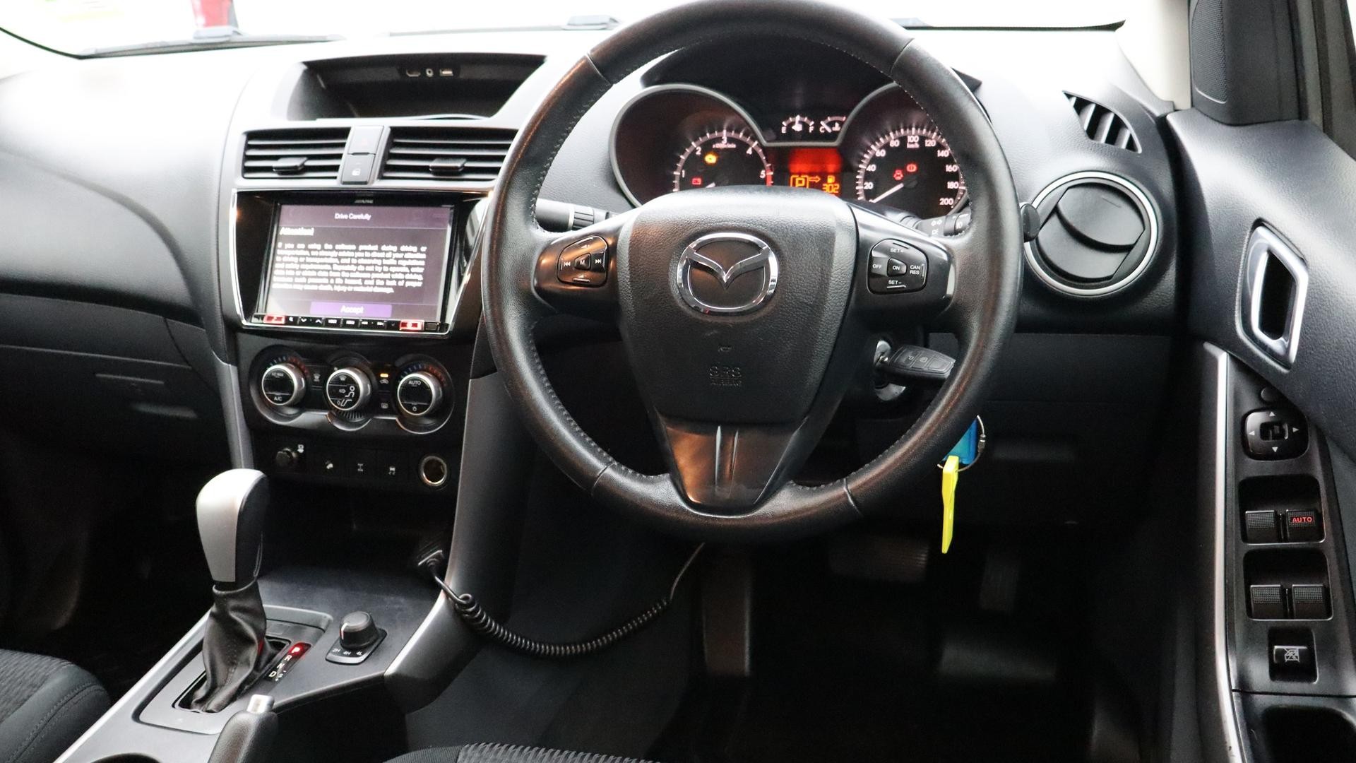 Mazda Bt-50 image 4