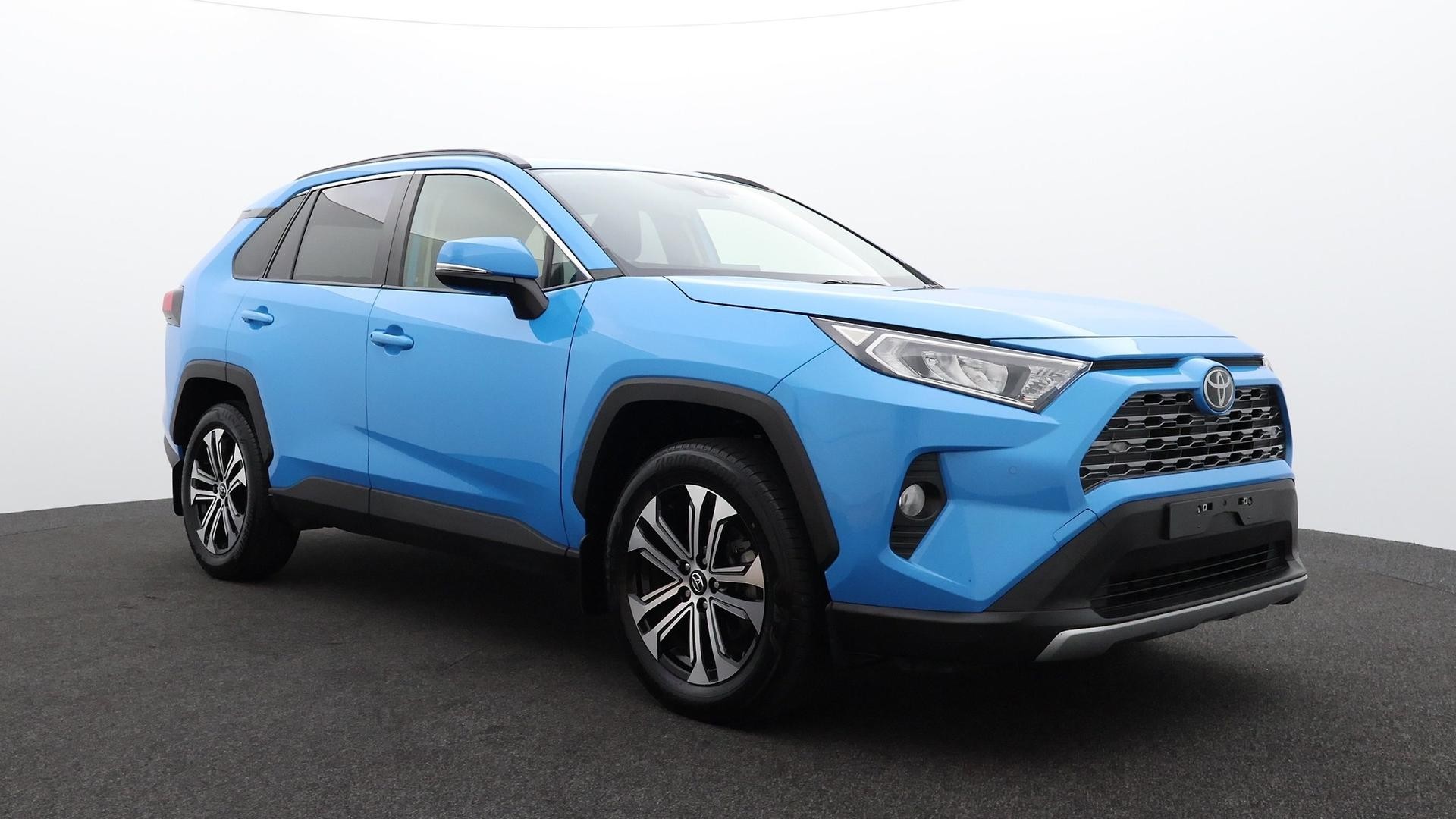 Toyota Rav4 image 2