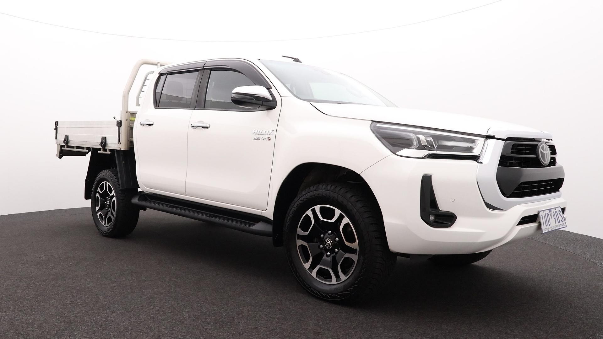 Toyota Hilux image 2