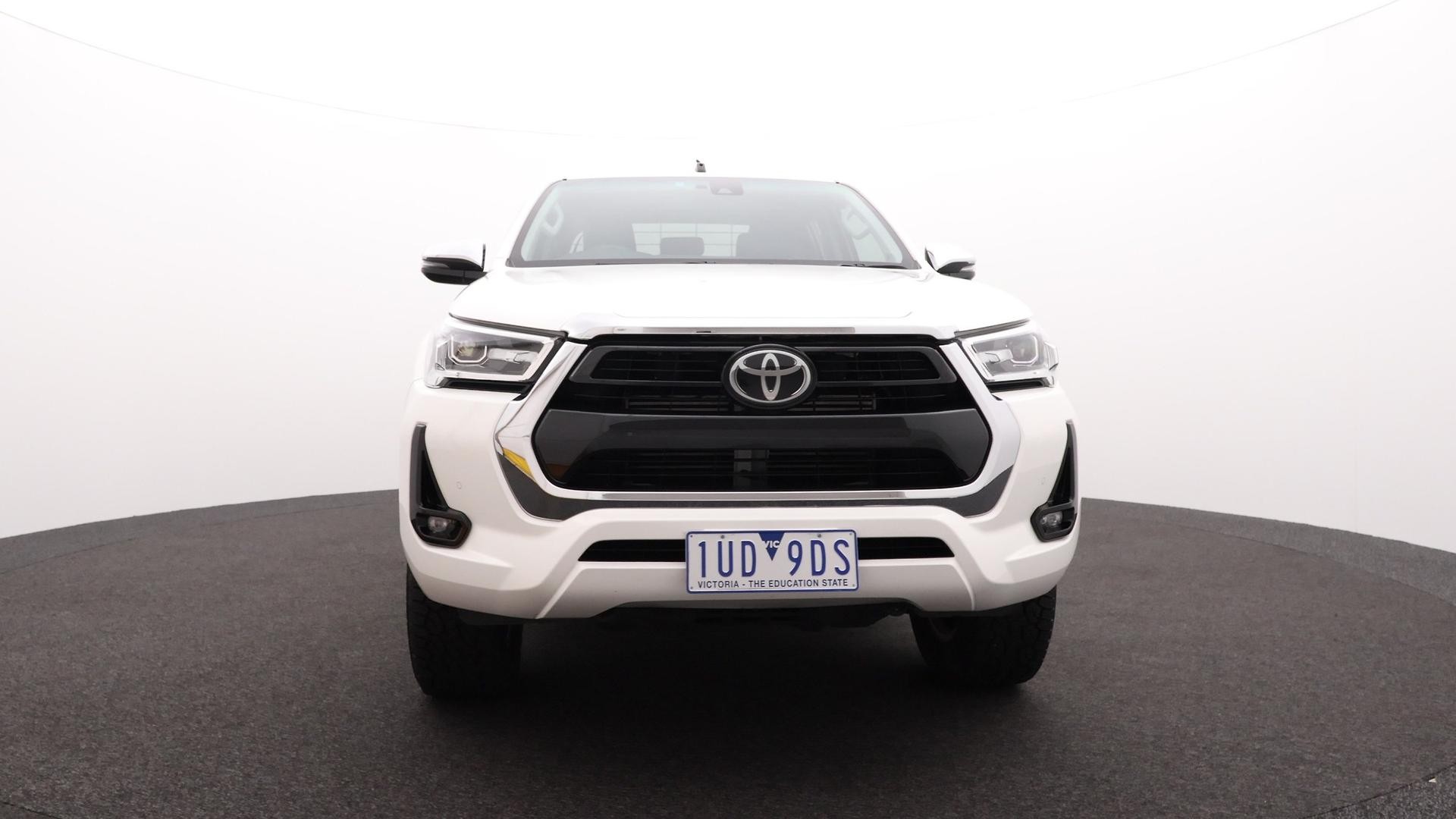 Toyota Hilux image 3