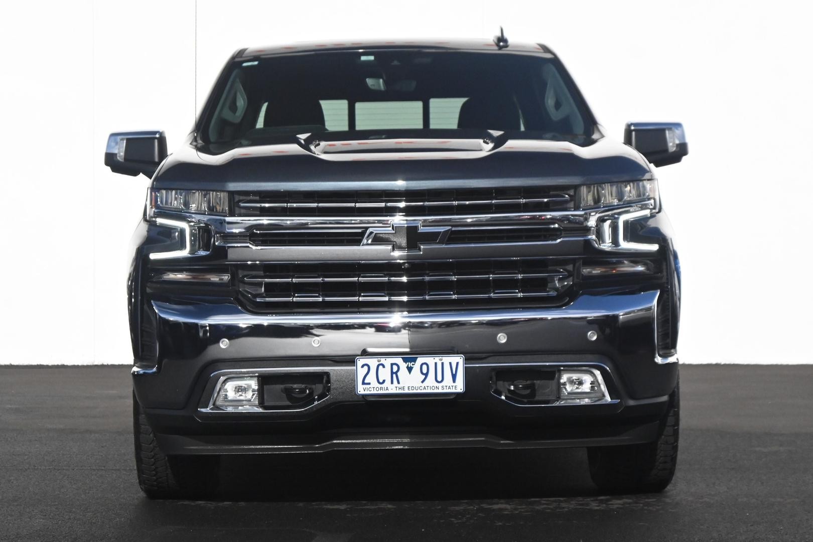Chevrolet Silverado image 2