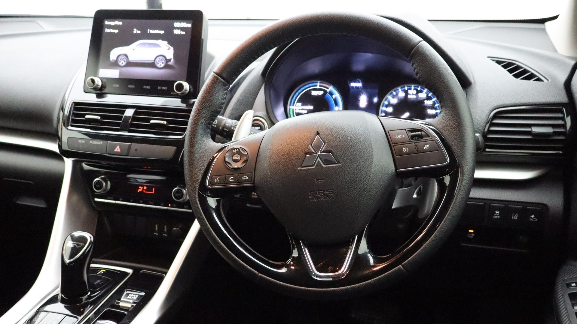 Mitsubishi Eclipse Cross image 4