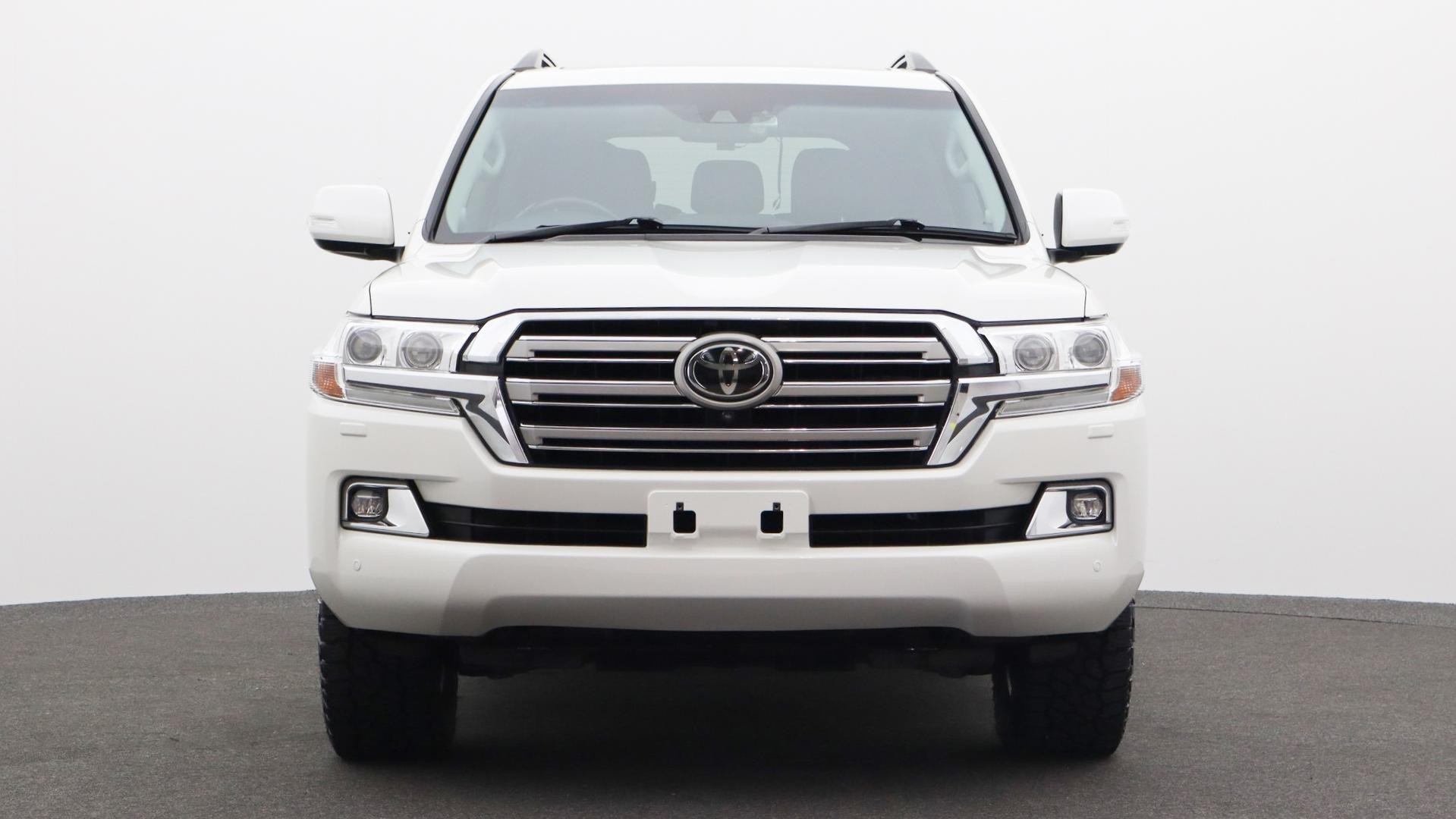 Toyota Landcruiser image 2