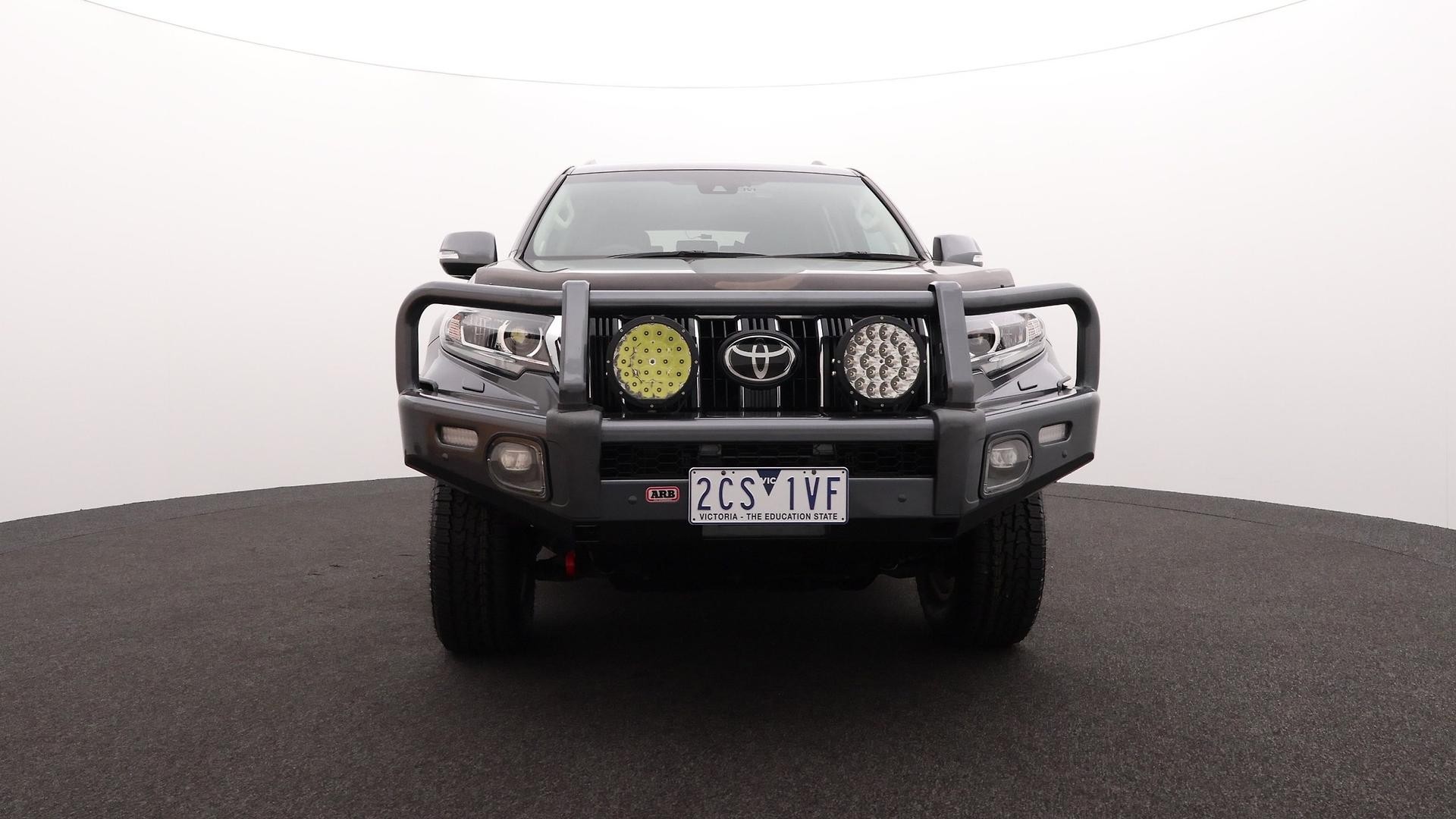 Toyota Landcruiser Prado image 3