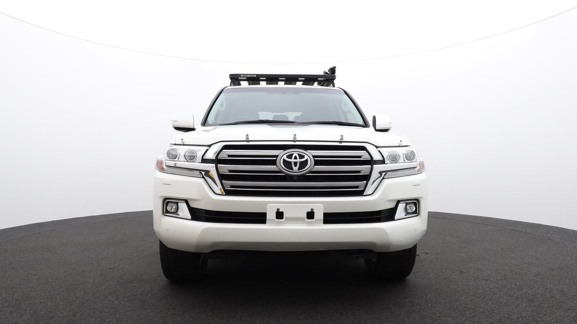 Toyota Landcruiser image 2