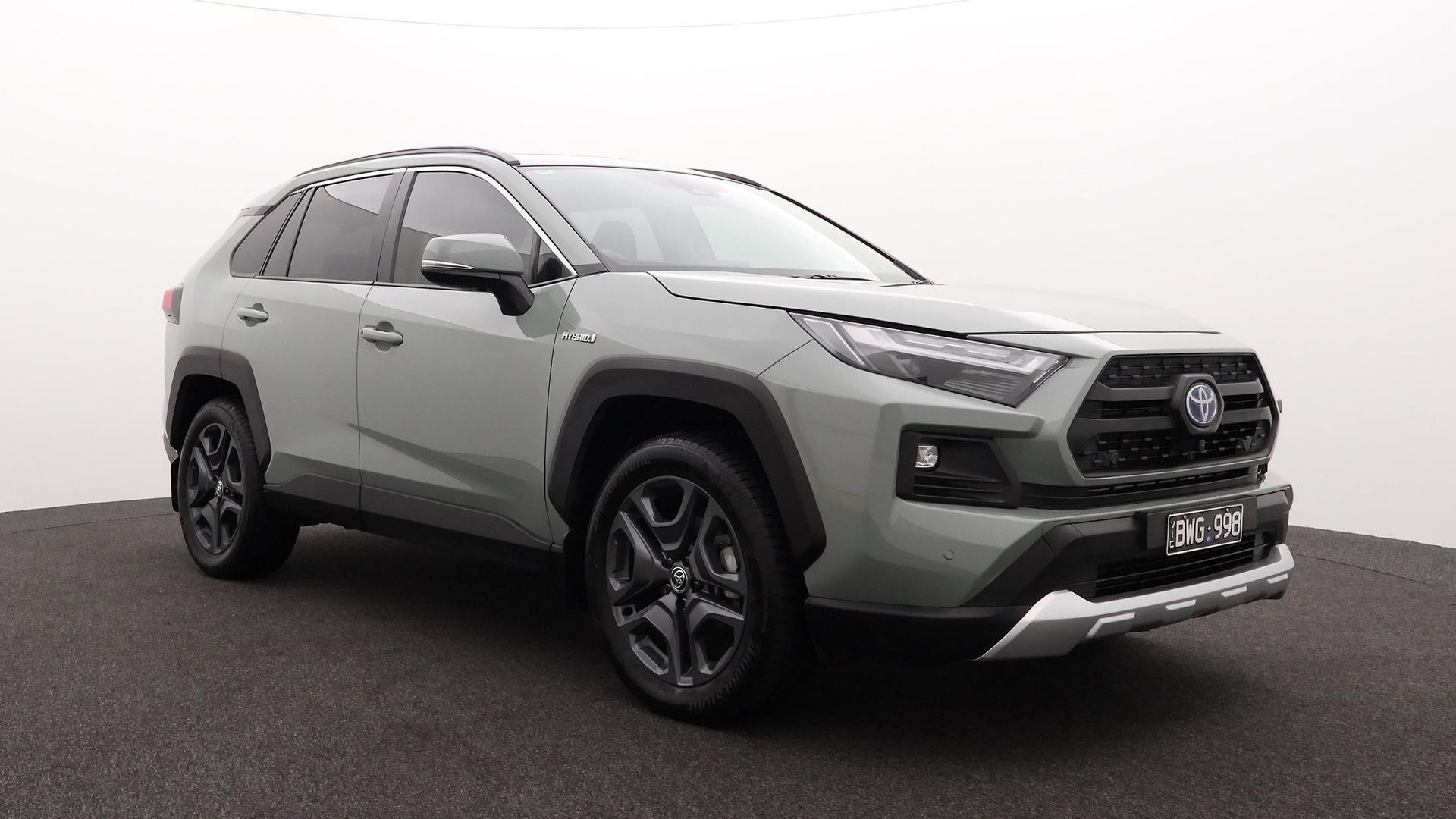 Toyota Rav4 image 2