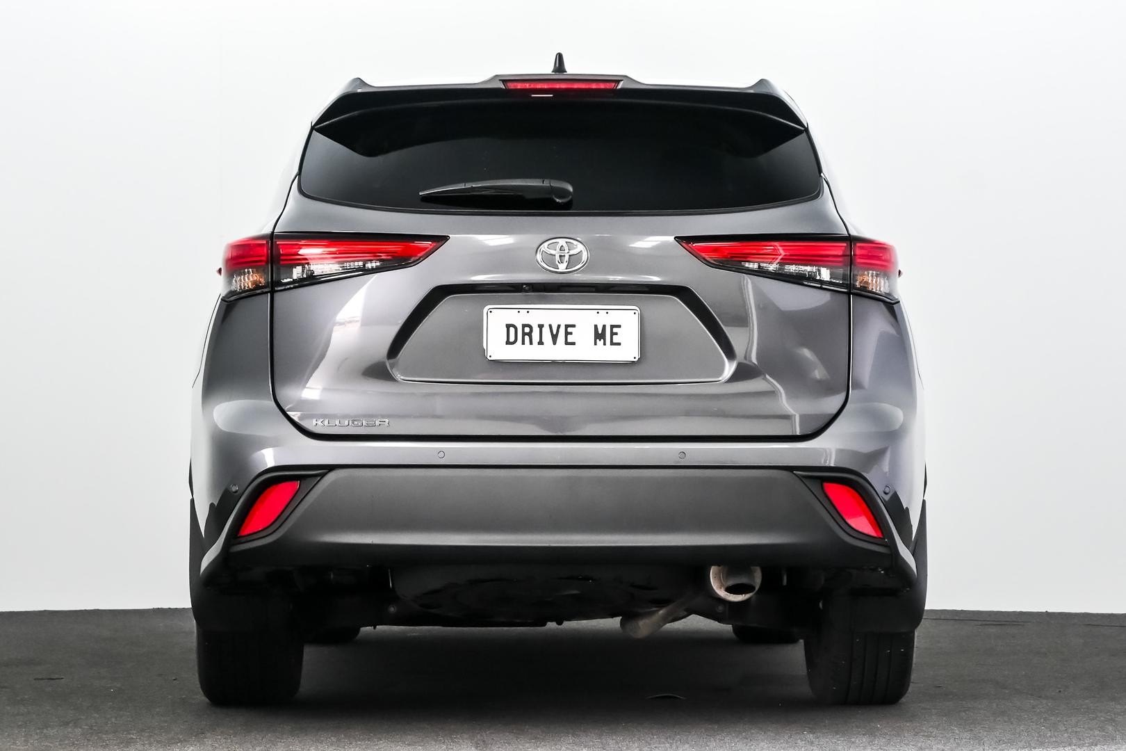 Toyota Kluger image 3
