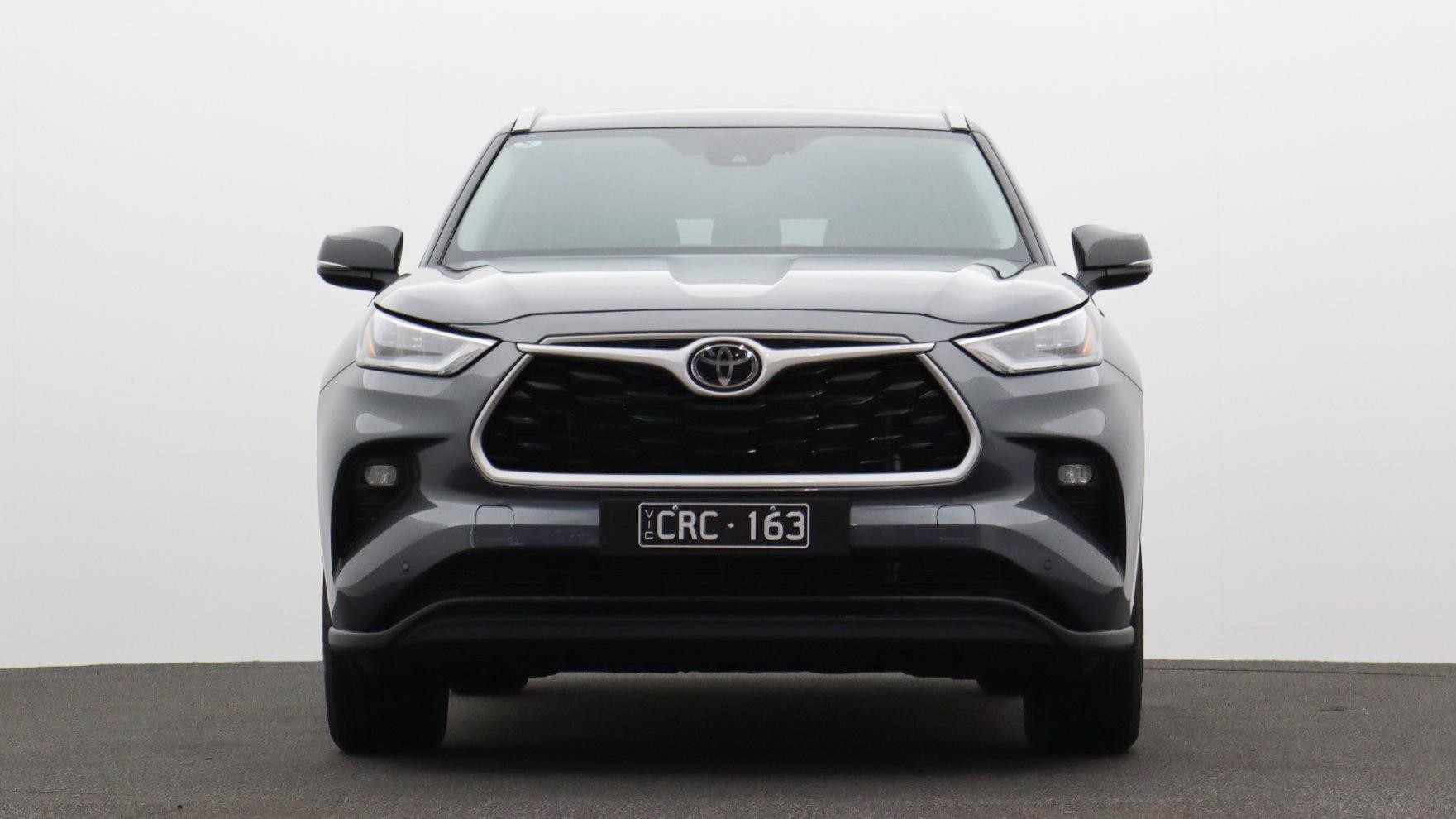 Toyota Kluger image 3