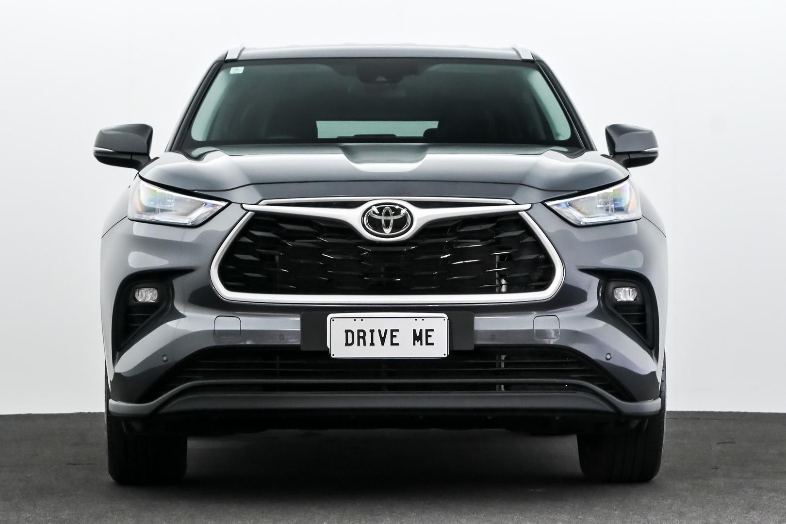 Toyota Kluger image 2