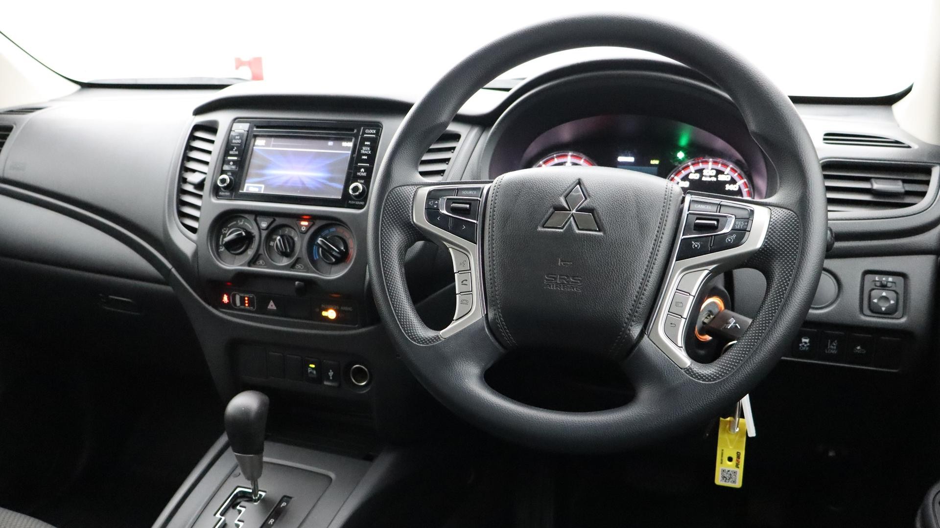 Mitsubishi Triton image 4