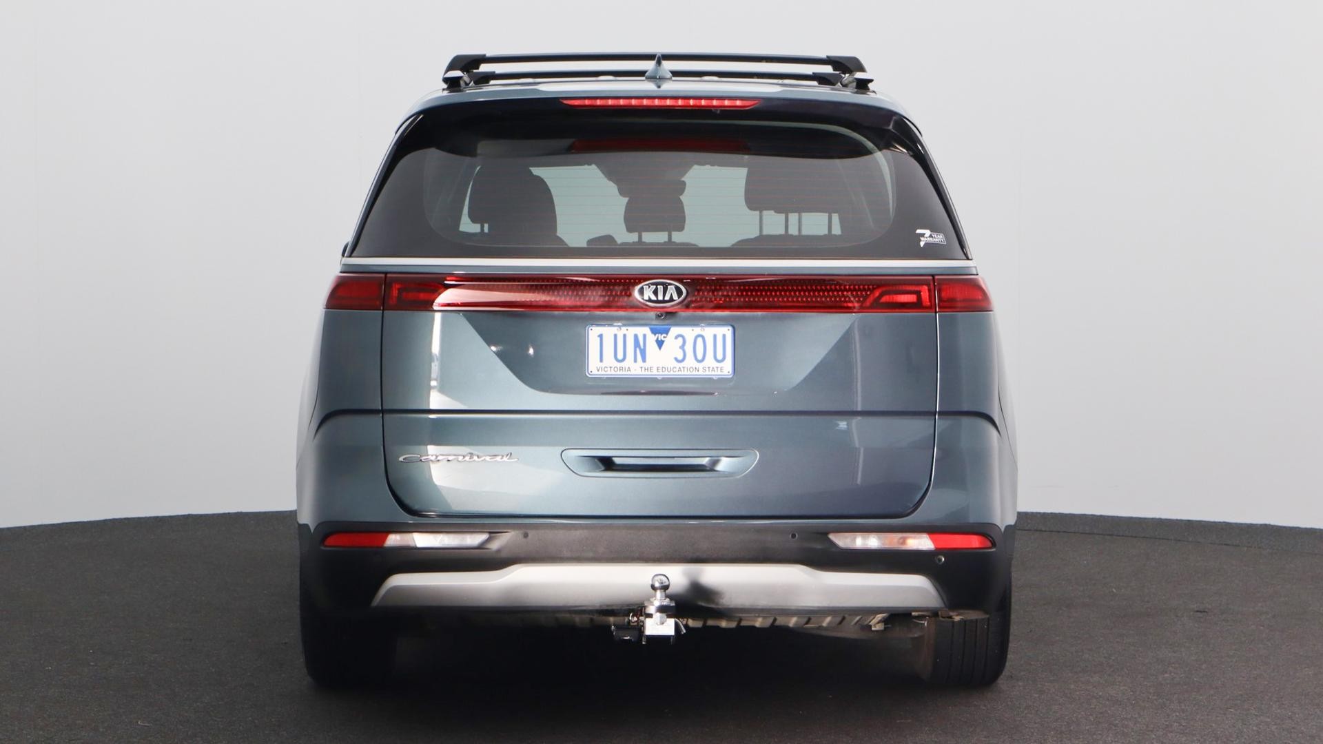 Kia Carnival image 3
