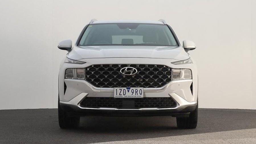 Hyundai Santa Fe image 2