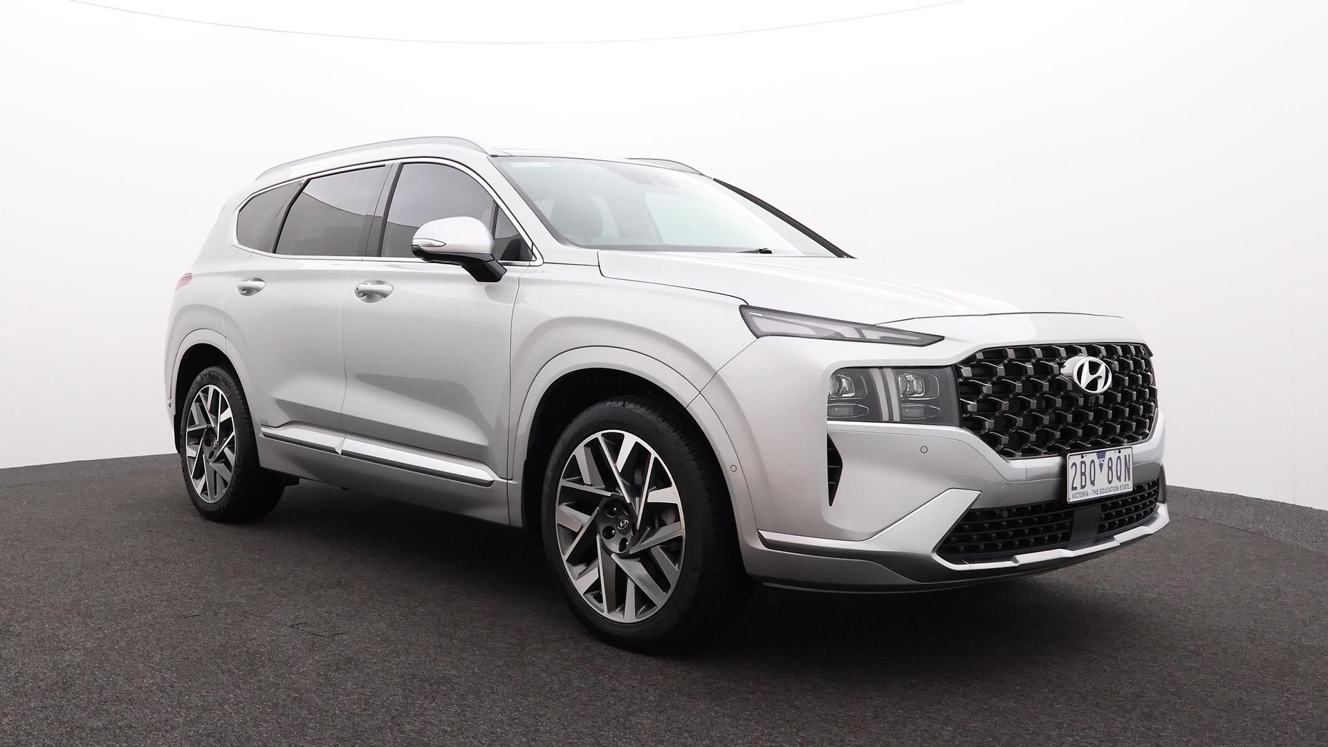 Hyundai Santa Fe image 2