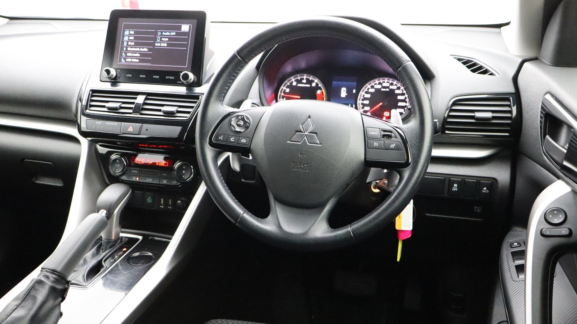 Mitsubishi Eclipse Cross image 4