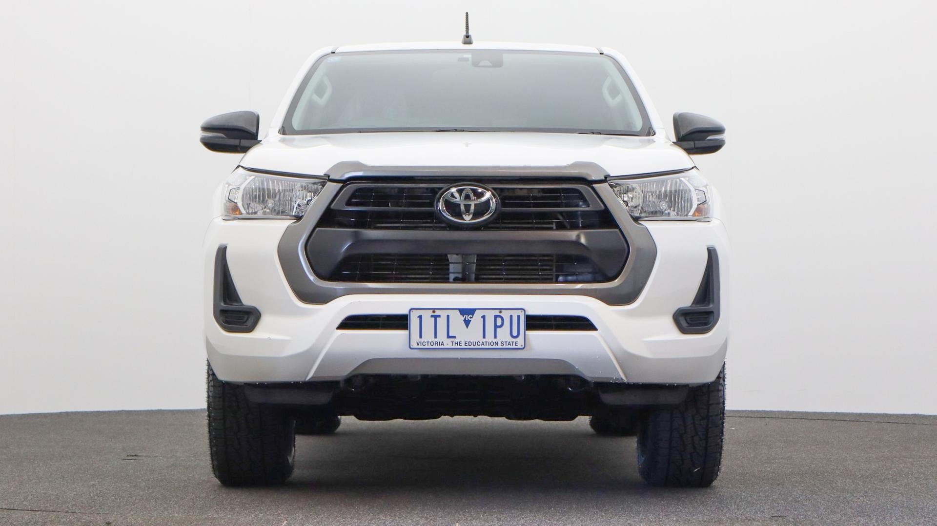 Toyota Hilux image 3