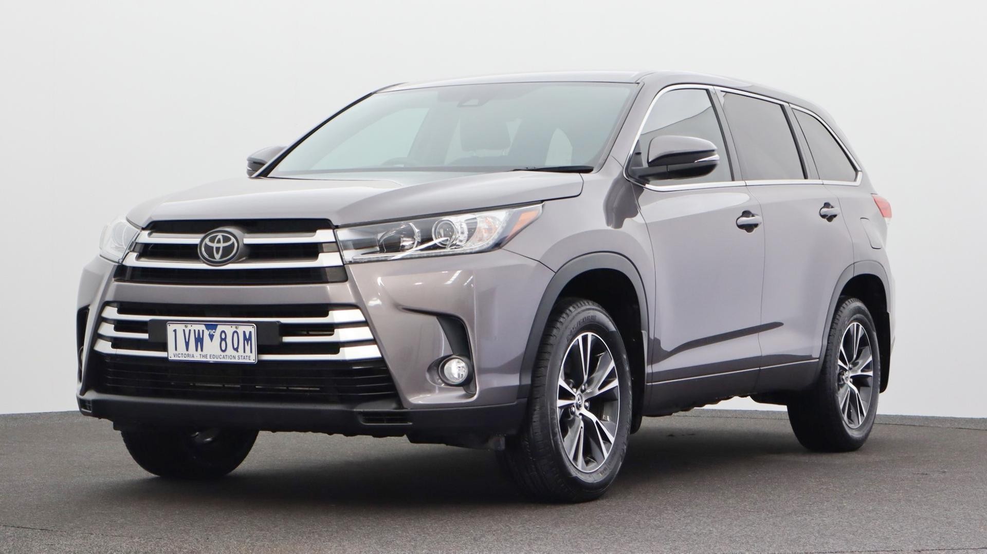Toyota Kluger image 1