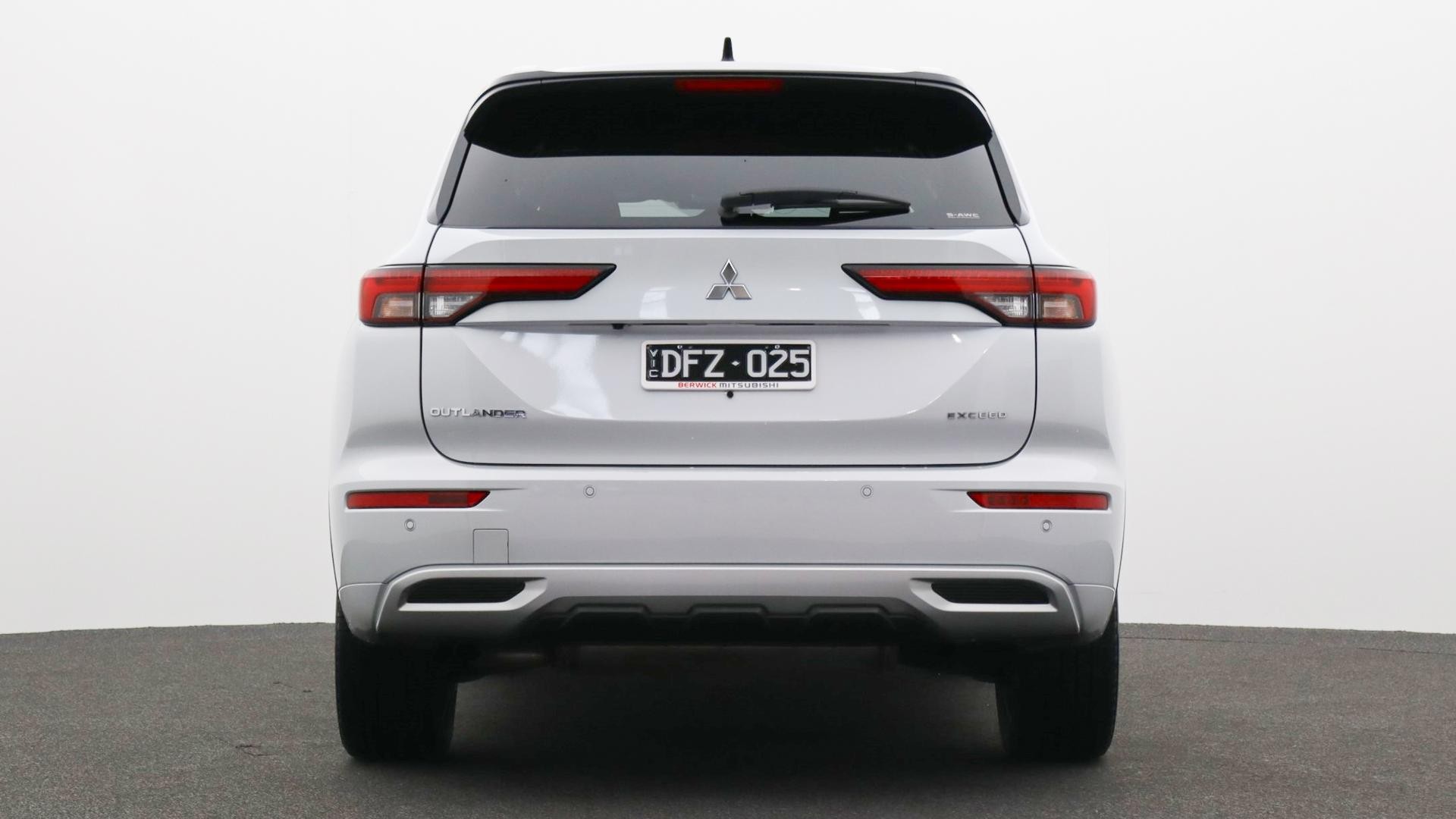 Mitsubishi Outlander image 3