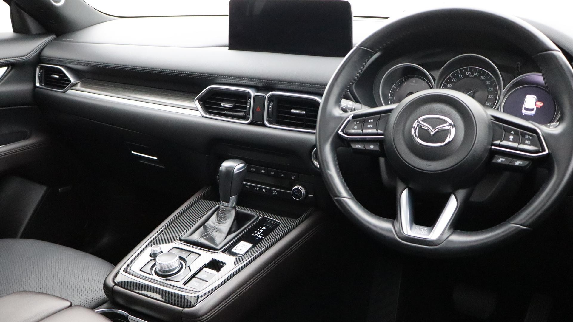 Mazda Cx-8 image 4